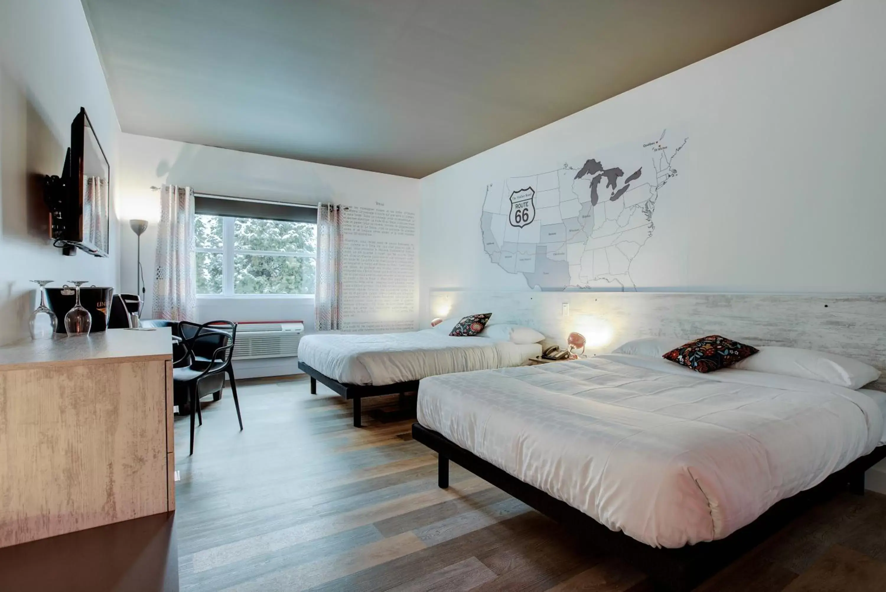 Texas - Standard Queen Room with Two Queen Beds in Hotel Historique Route 66 Texas - Standard Queen Room with Two Queen Beds in Hotel Historique Route 66