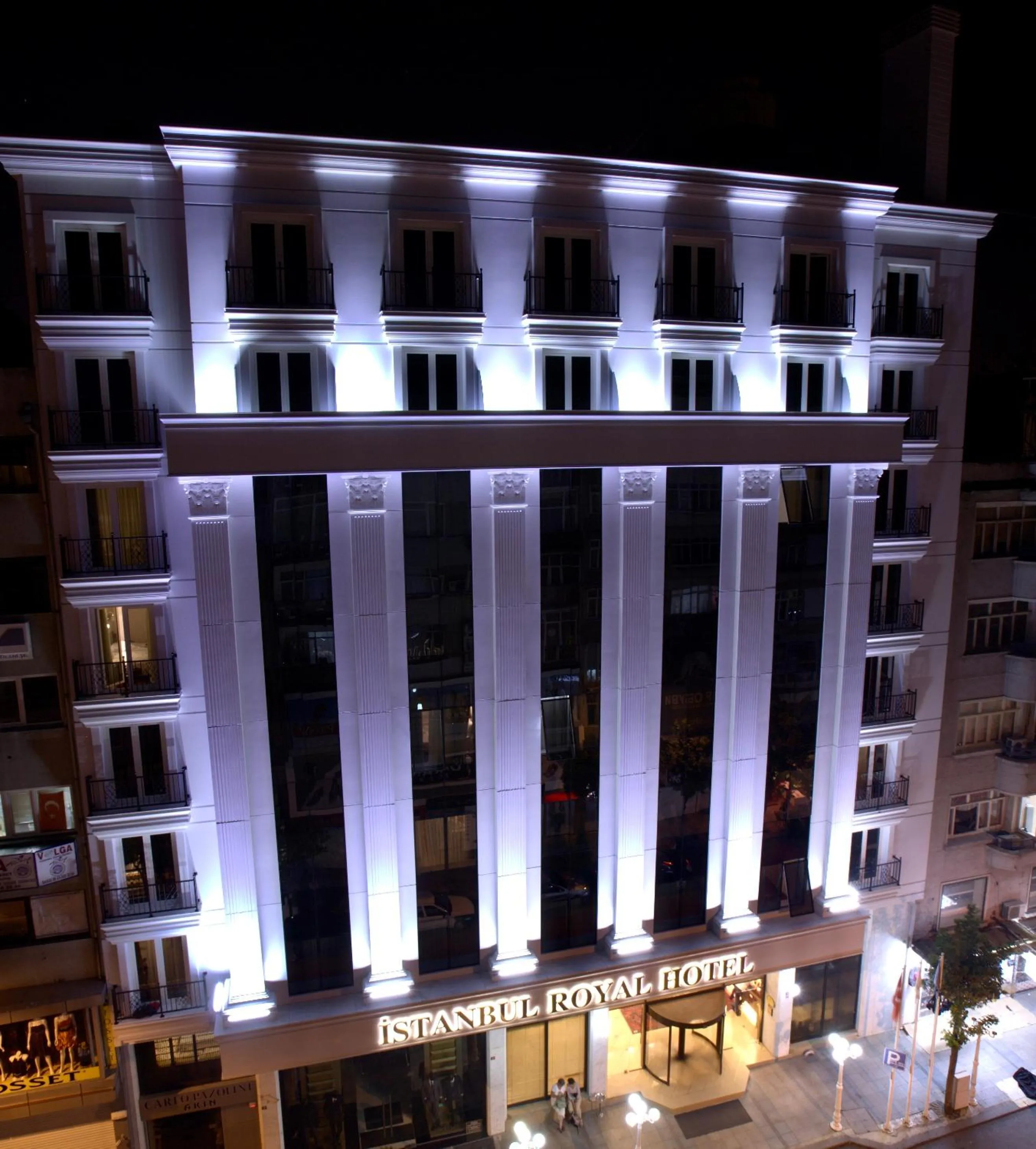 Property building in Istanbul Royal Hotel