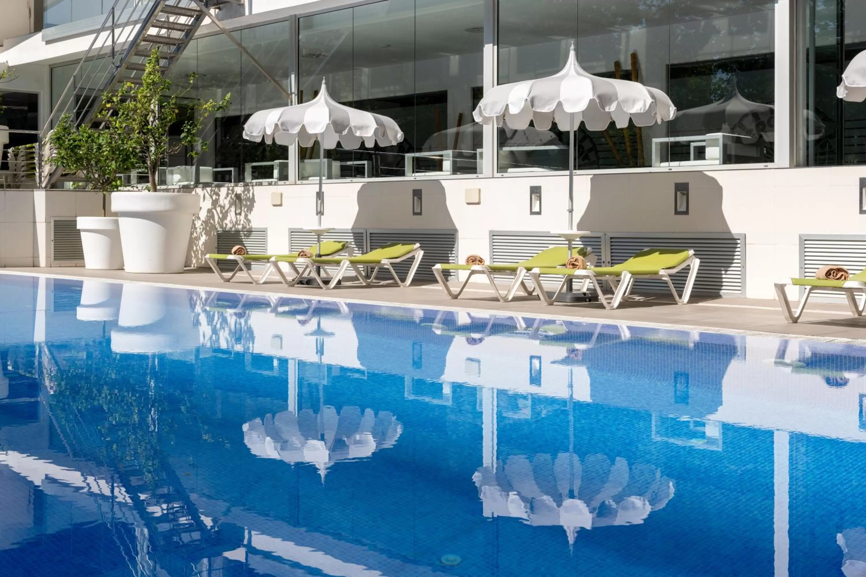 Swimming pool in Climia Belroy 4 Sup