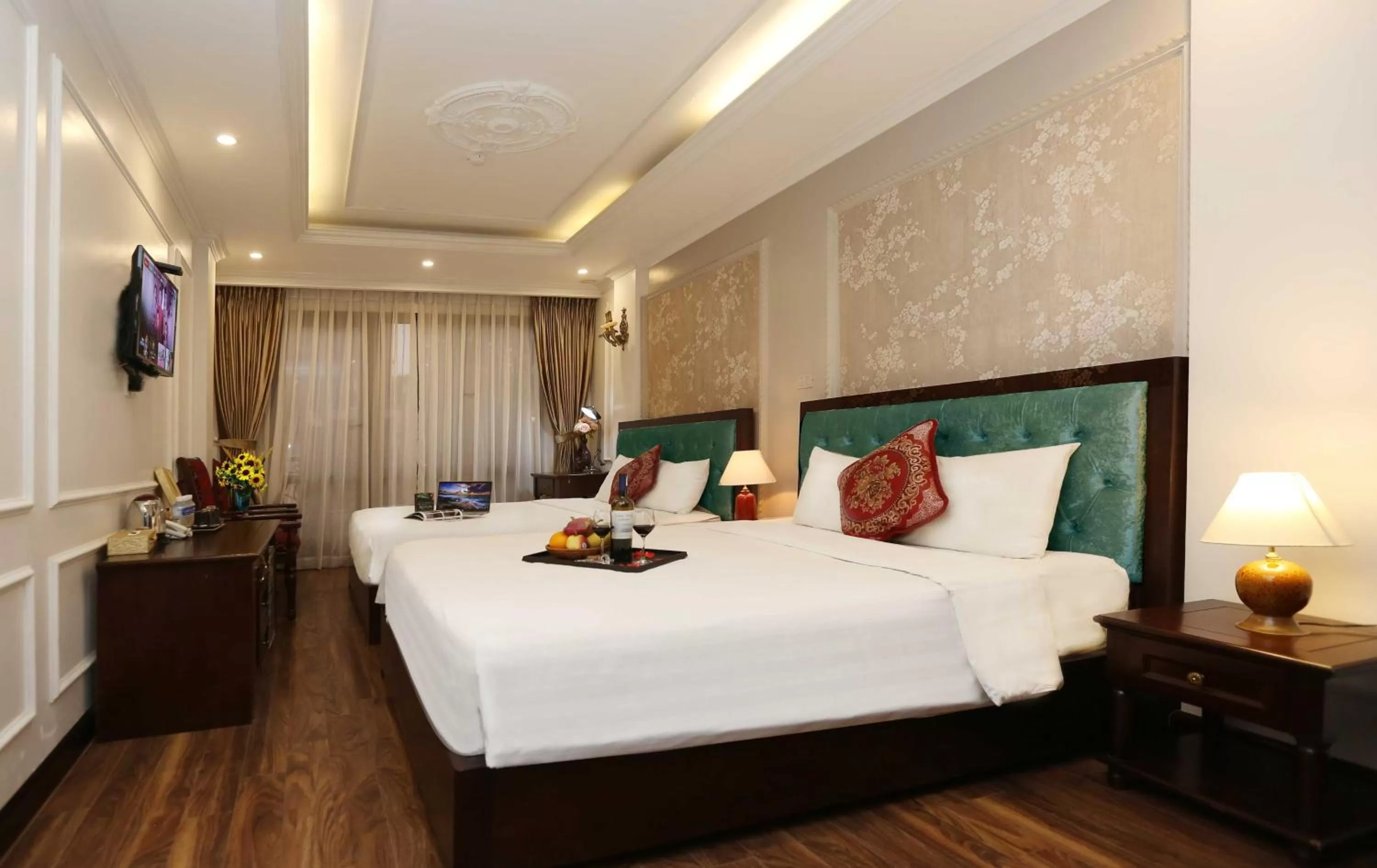 Bedroom, Bed in Golden Sail Hotel & Spa