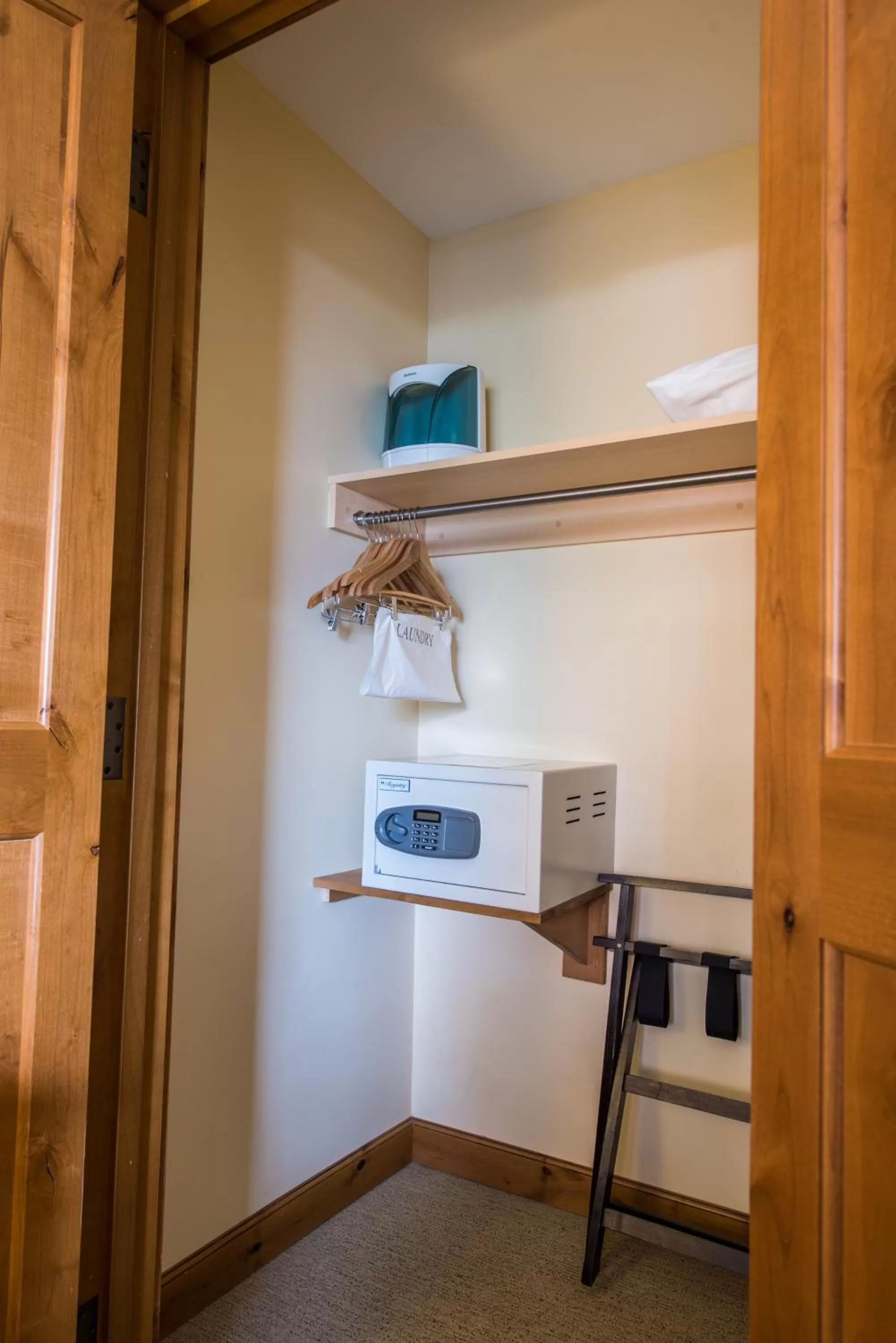 The Lodge at Mountaineer Square, A Vail Resorts Property