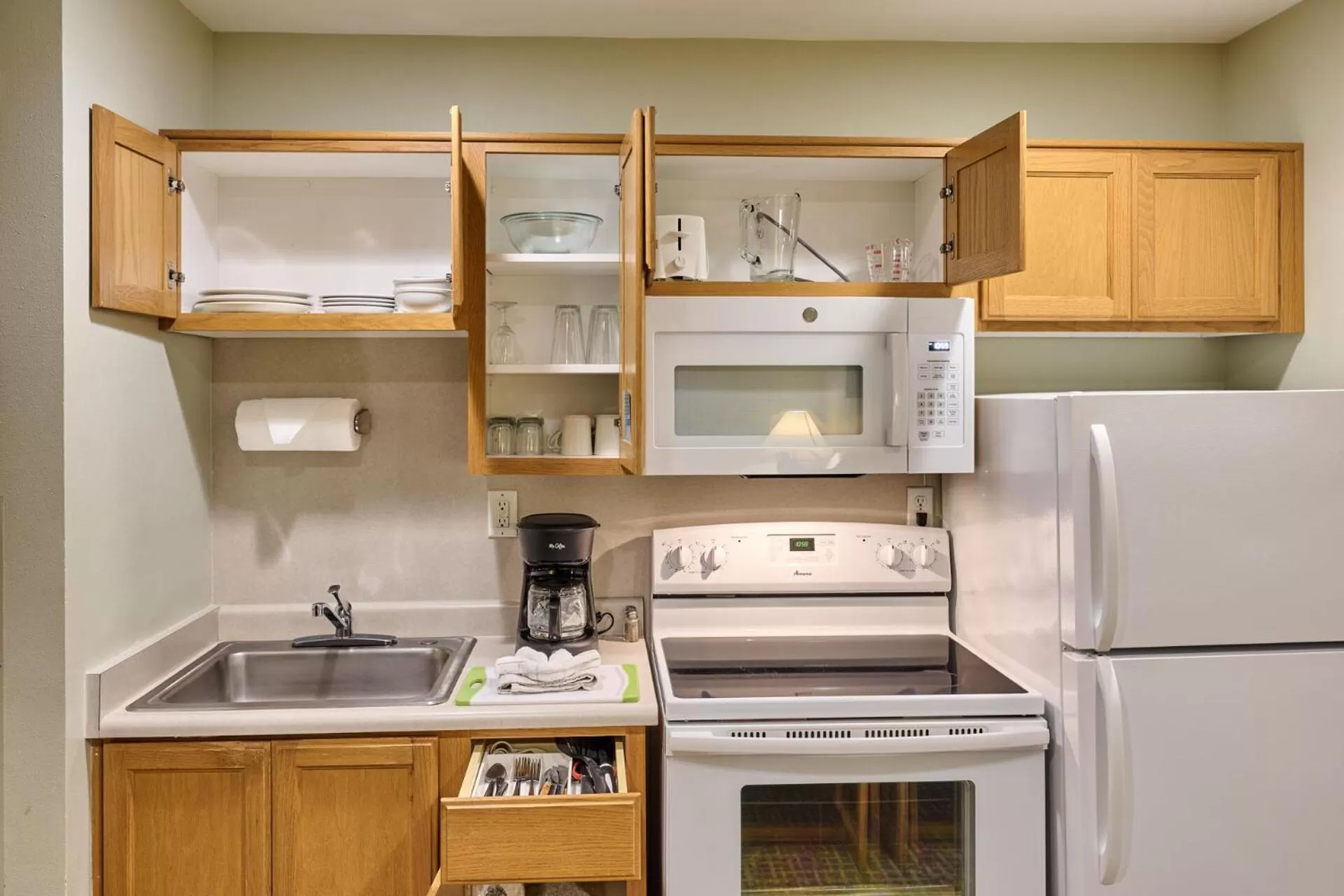 Kitchen or kitchenette, Kitchen/Kitchenette in D Sands Rentals