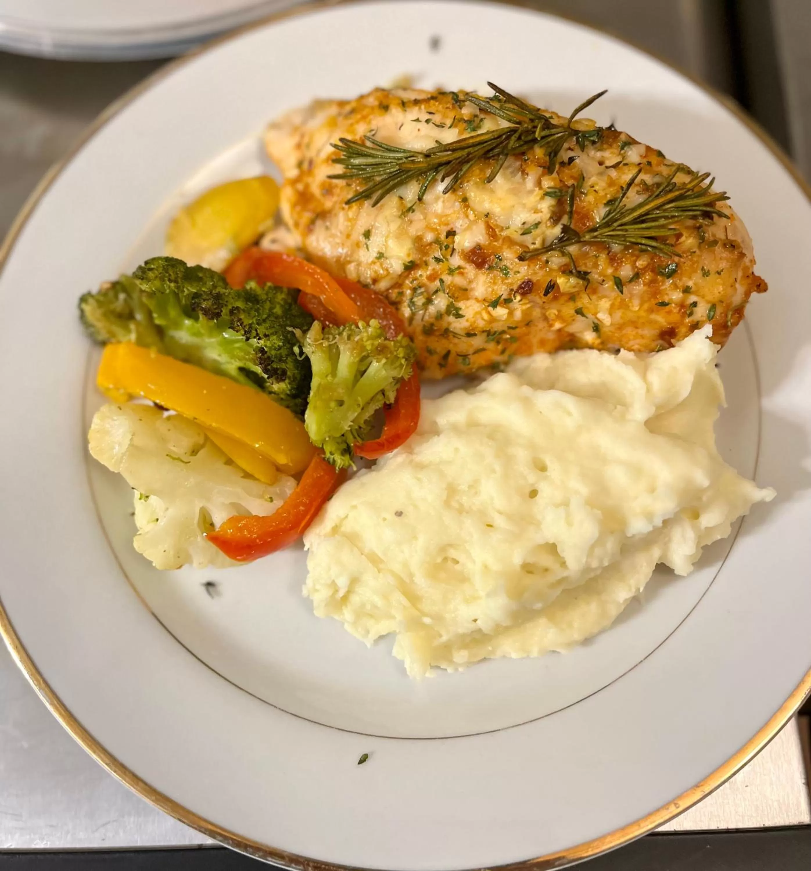 Food and drinks in Belle View Manor Inn