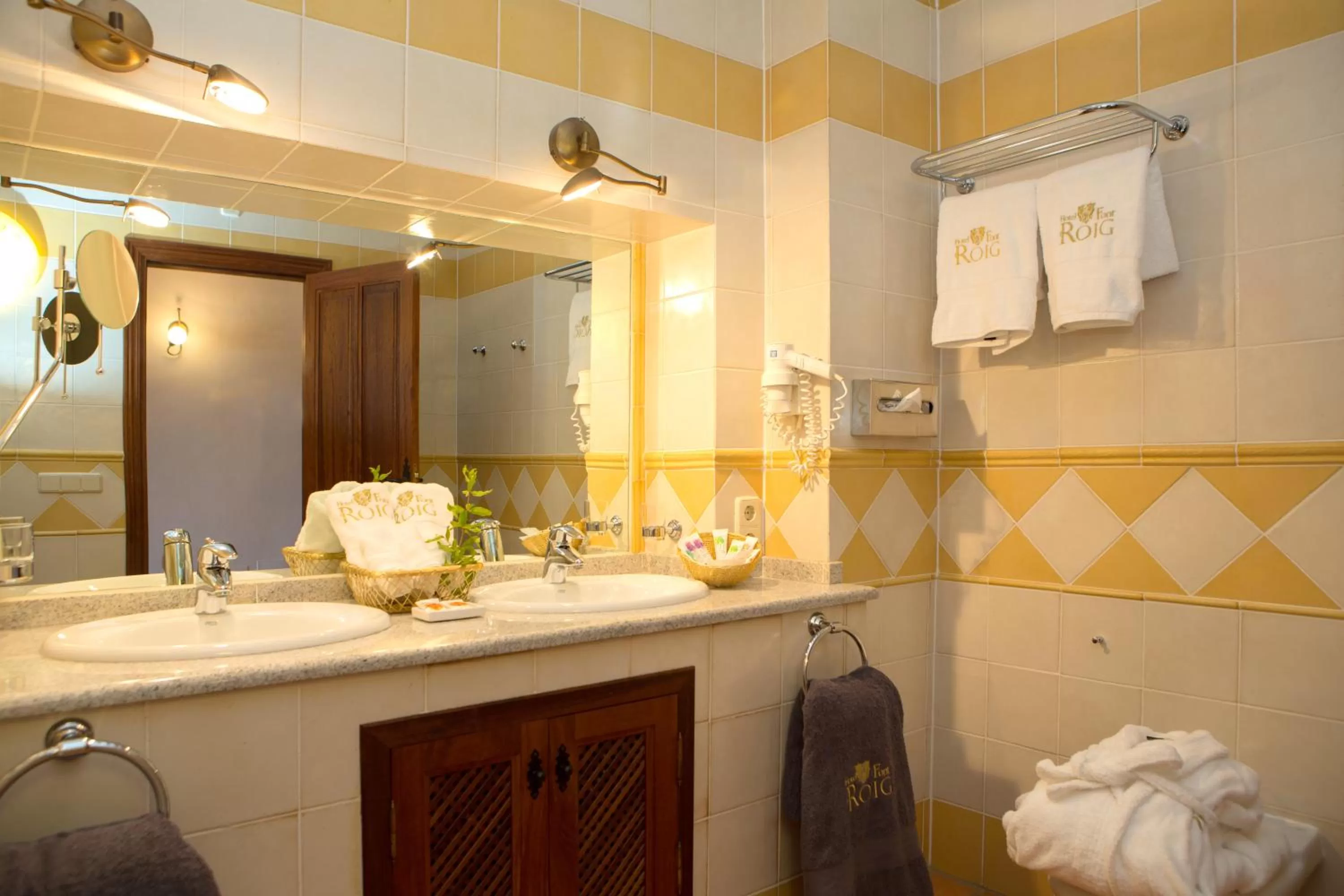 Bathroom in Casa Font i Roig