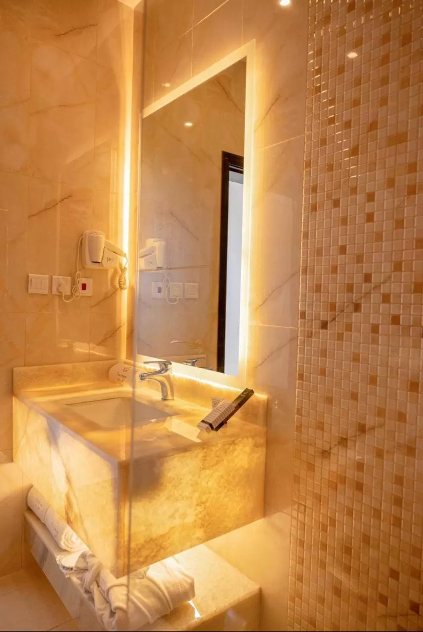 Bathroom in The Artisan Hotel-Suits