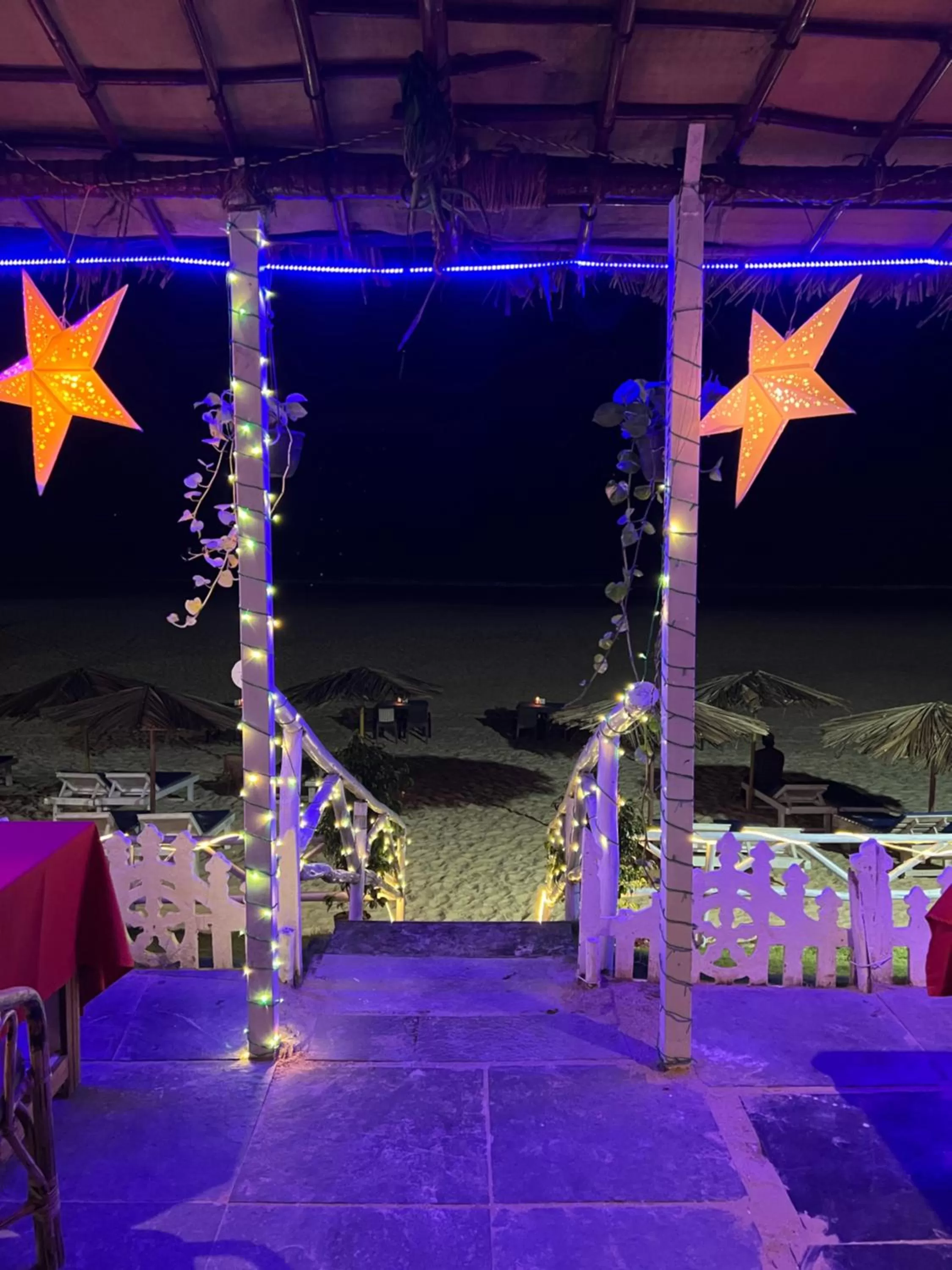 Night in Happy Shack Beach And Wooden Huts