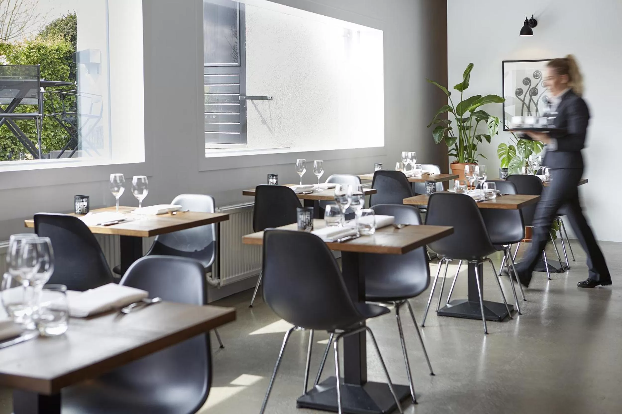 Restaurant/places to eat in Mooirivier