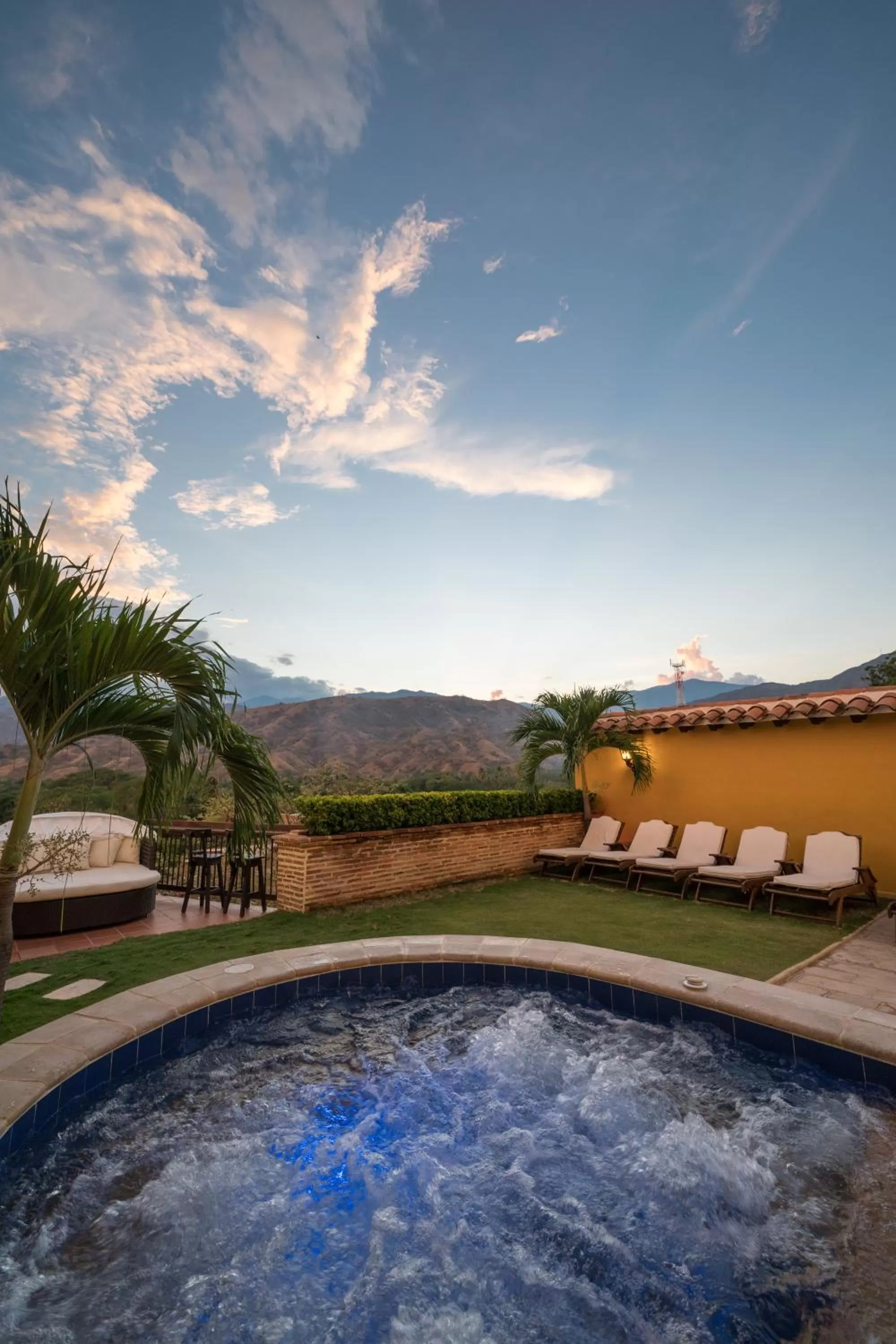 Solarium, Swimming Pool in Nueva Granada Hotel Colonial -Centro Histórico-