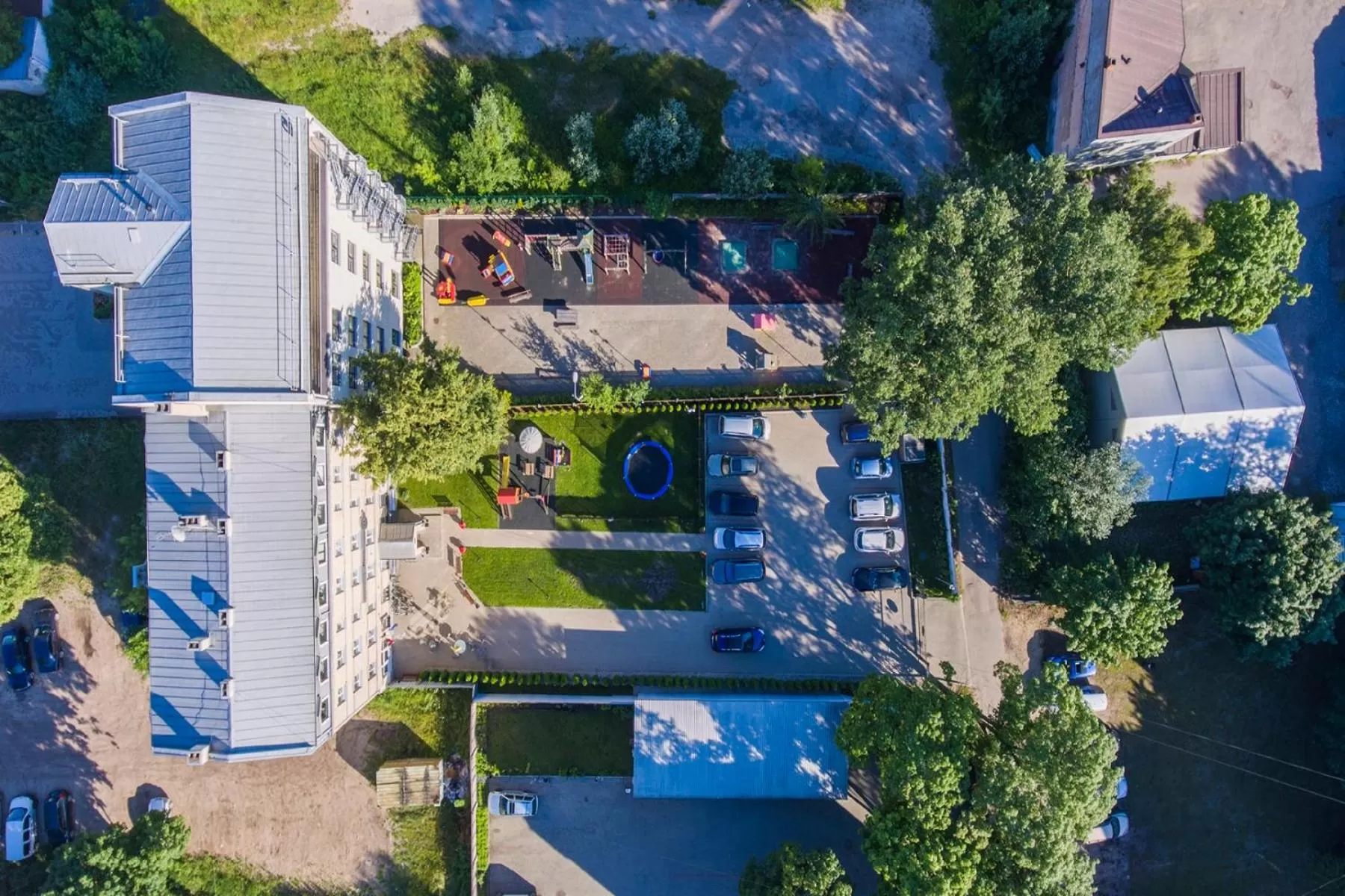 Property building in RIGAAPARTMENT SONADA Self-Service Aparthotel - Private Parking