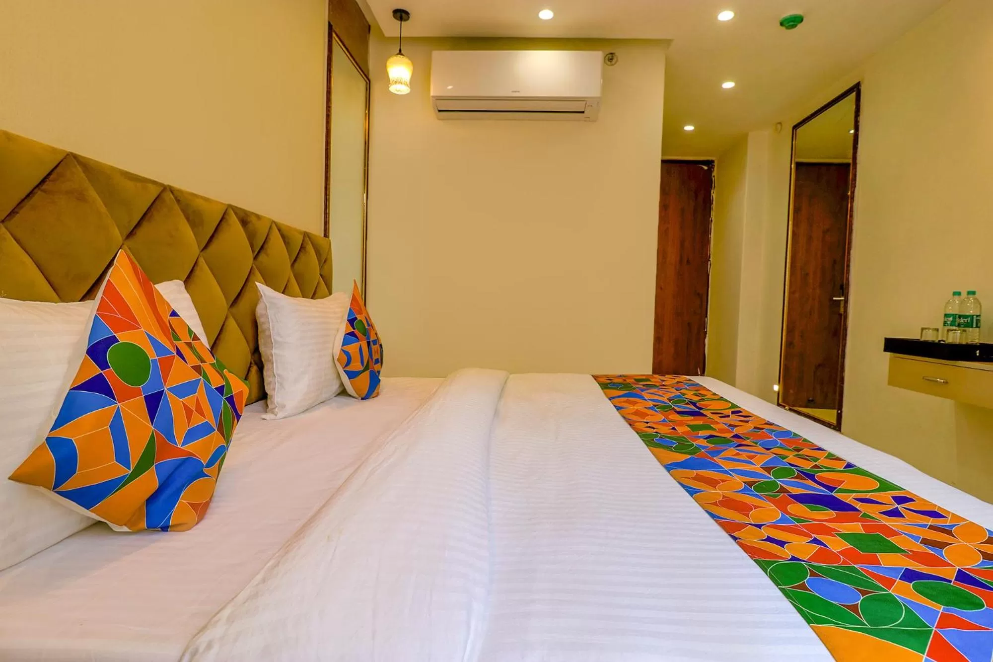 Bed in FabHotel Pitampura