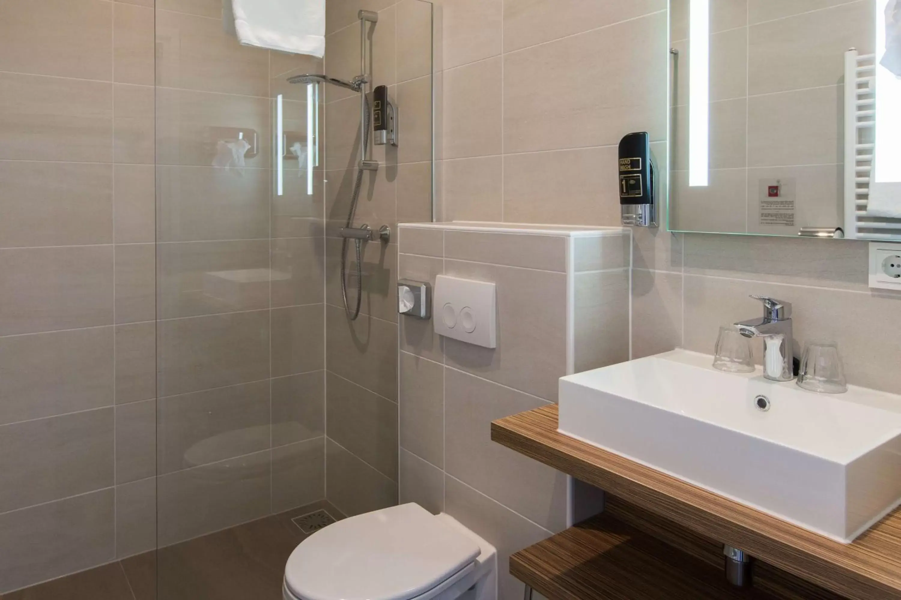 King Room in Best Western Hotel Den Haag King Room in Best Western Hotel Den Haag