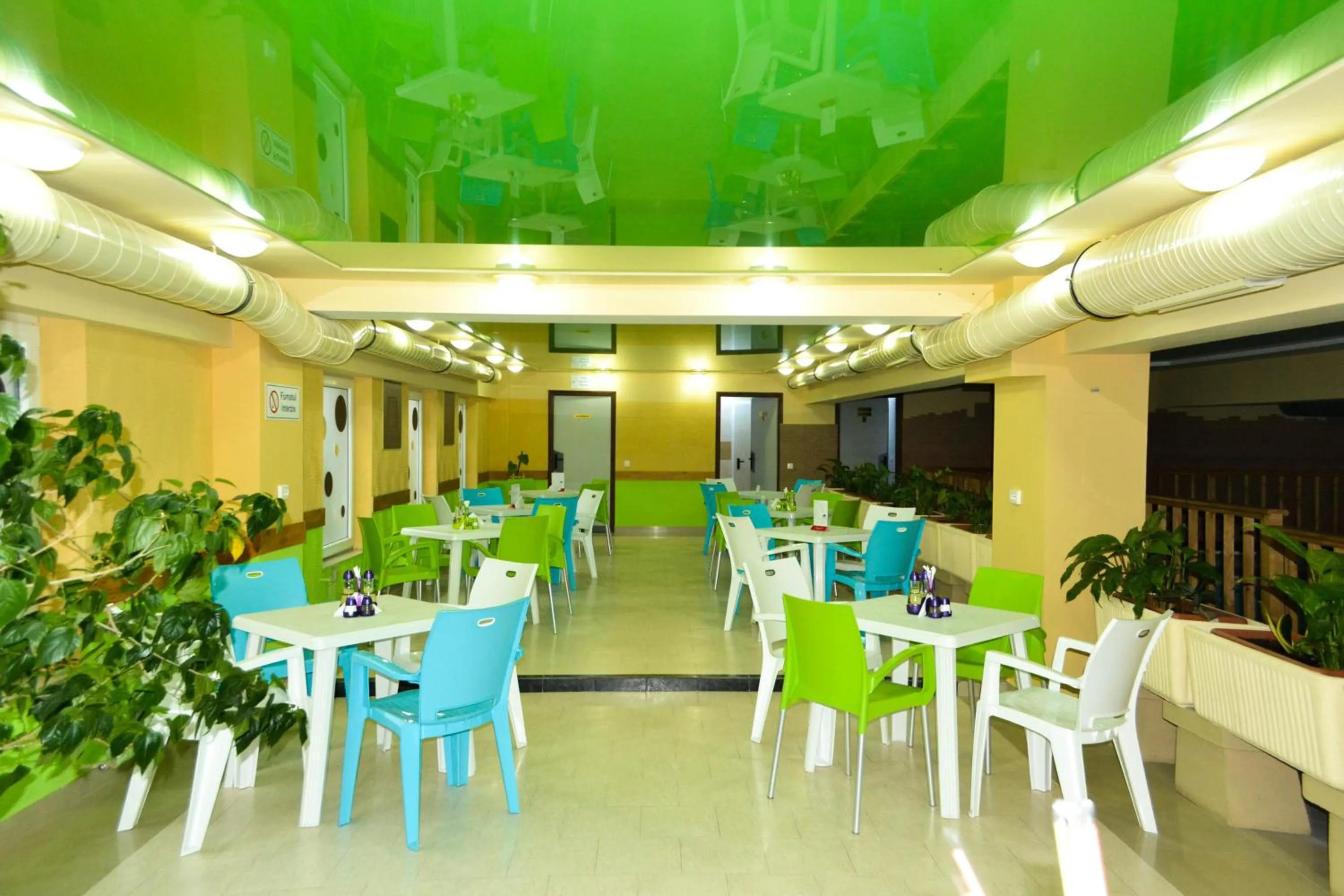 Lounge or bar in Hotel Seneca