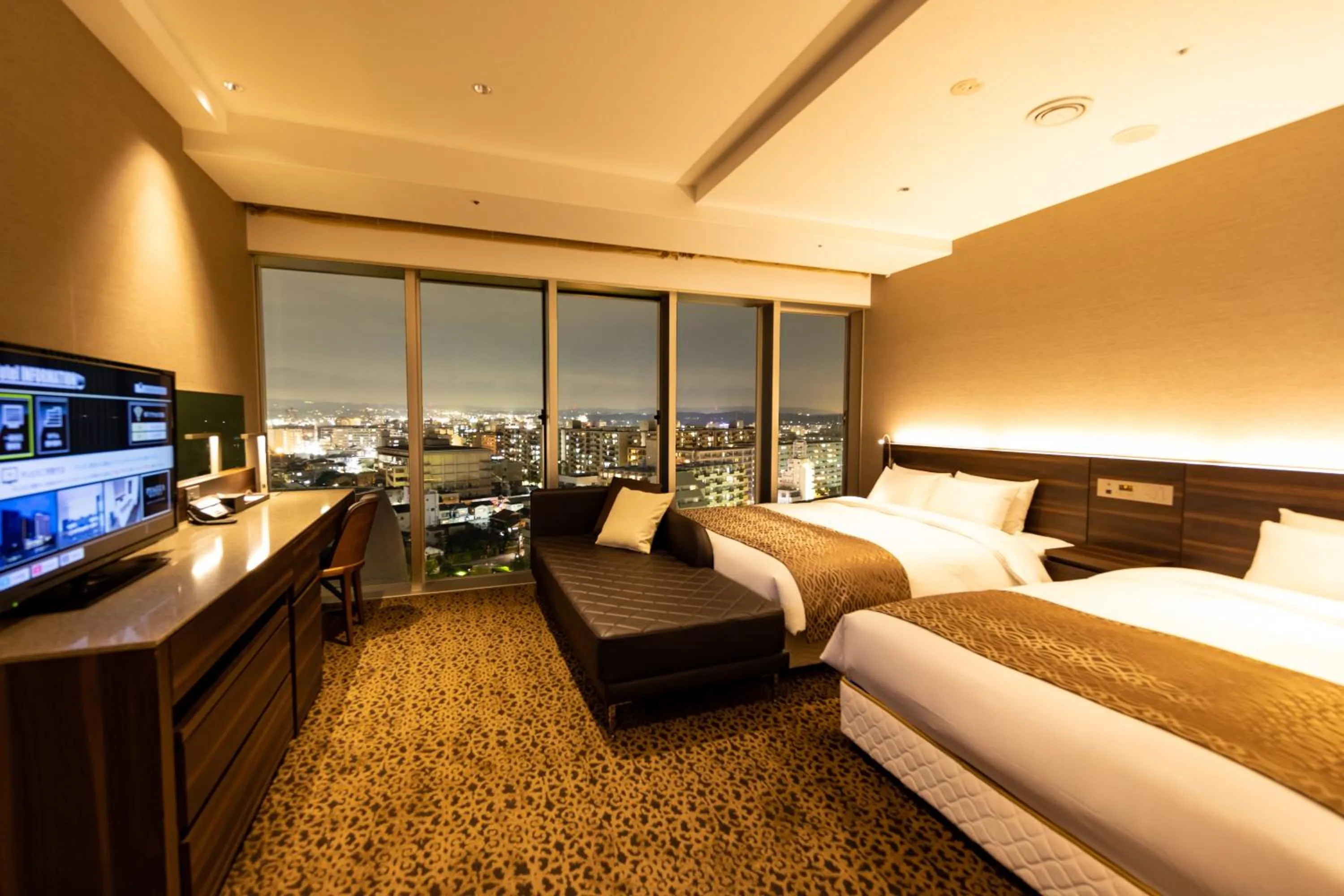 Night, Bed in Piazza Hotel Nara