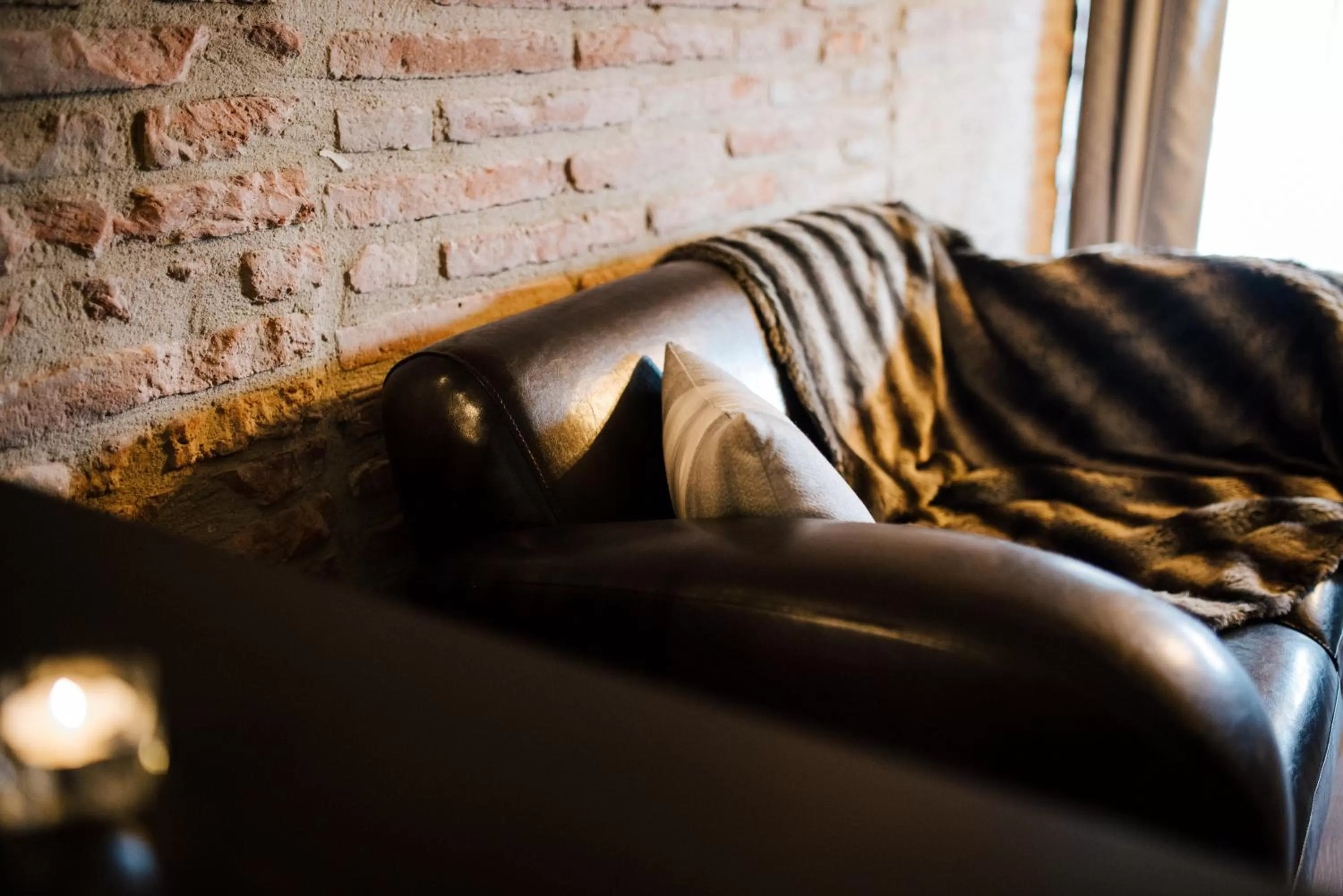 Living room in La Suite Romantique avec Jacuzzi au Cœur de Perpignan