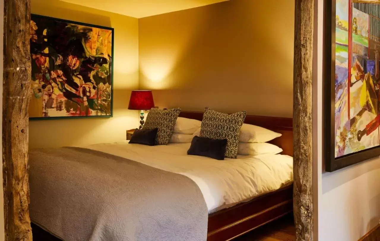 Deluxe King Studio in The Crown Inn, Church Enstone Deluxe King Studio in The Crown Inn, Church Enstone