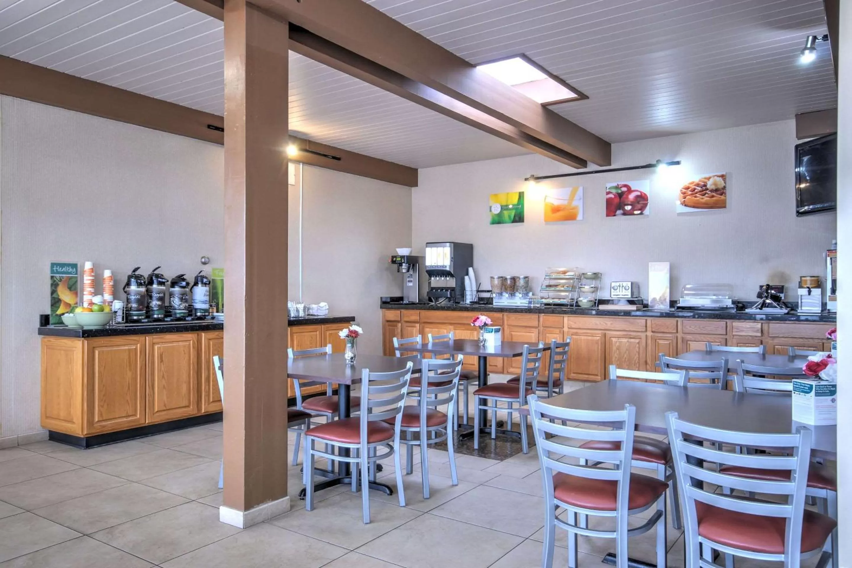 Restaurant/Places to Eat in Quality Inn Big Sky