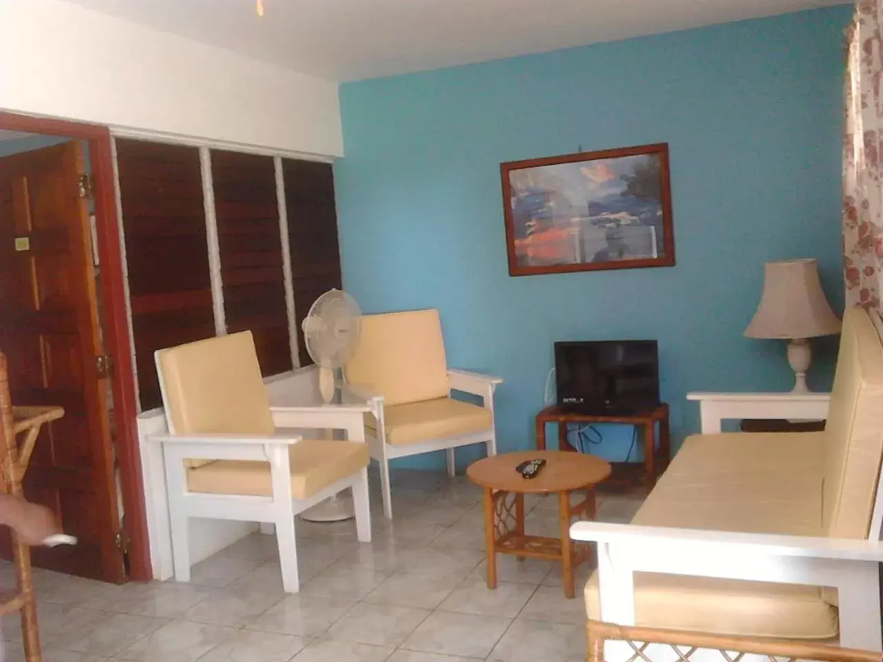 Deluxe Suite with Sea View in Yellow Bird Sea Deluxe Suite with Sea View in Yellow Bird Sea