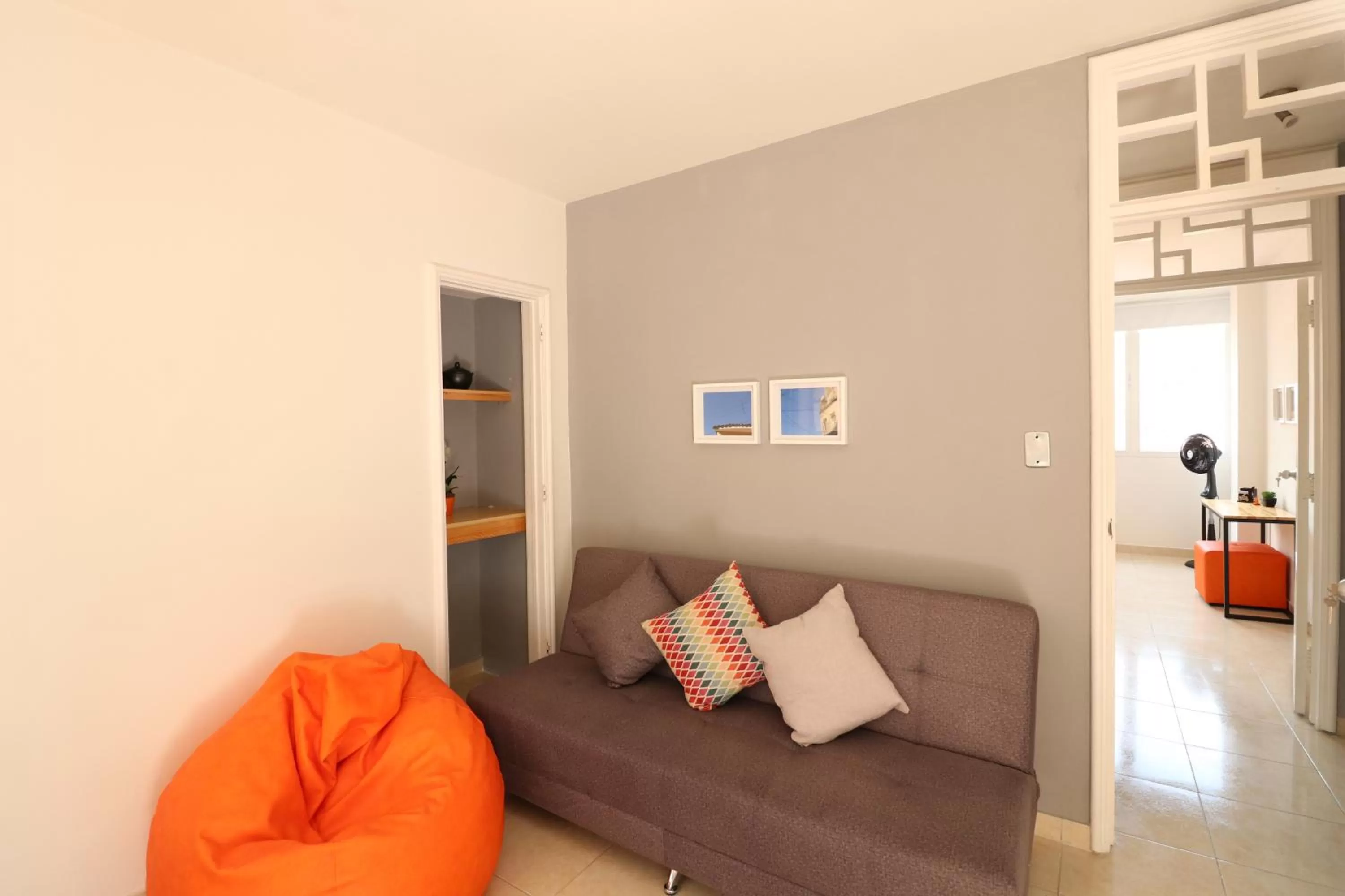 Living room, Seating Area in 554 Apartments