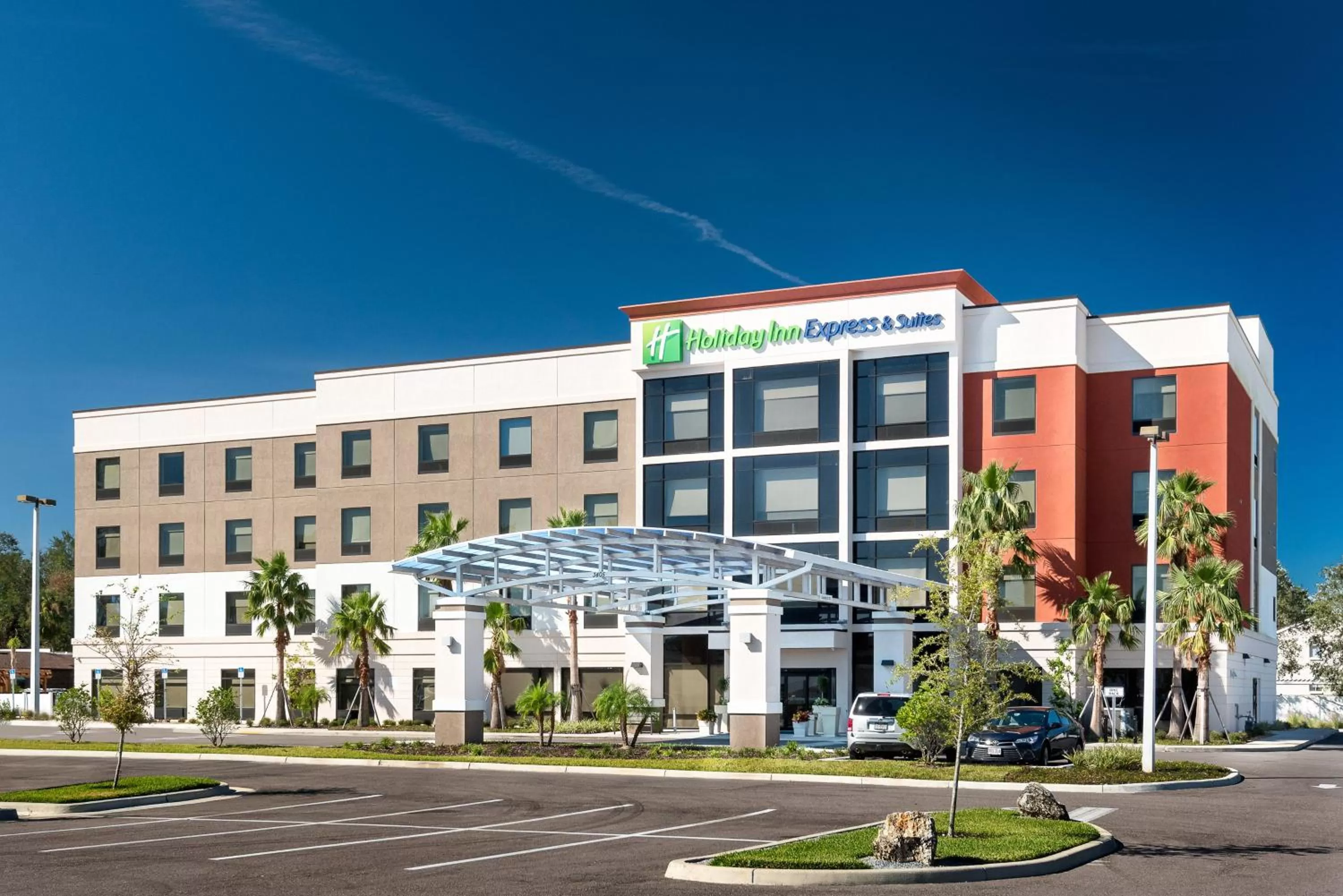 Property building in Holiday Inn Express & Suites Lakeland South by IHG
