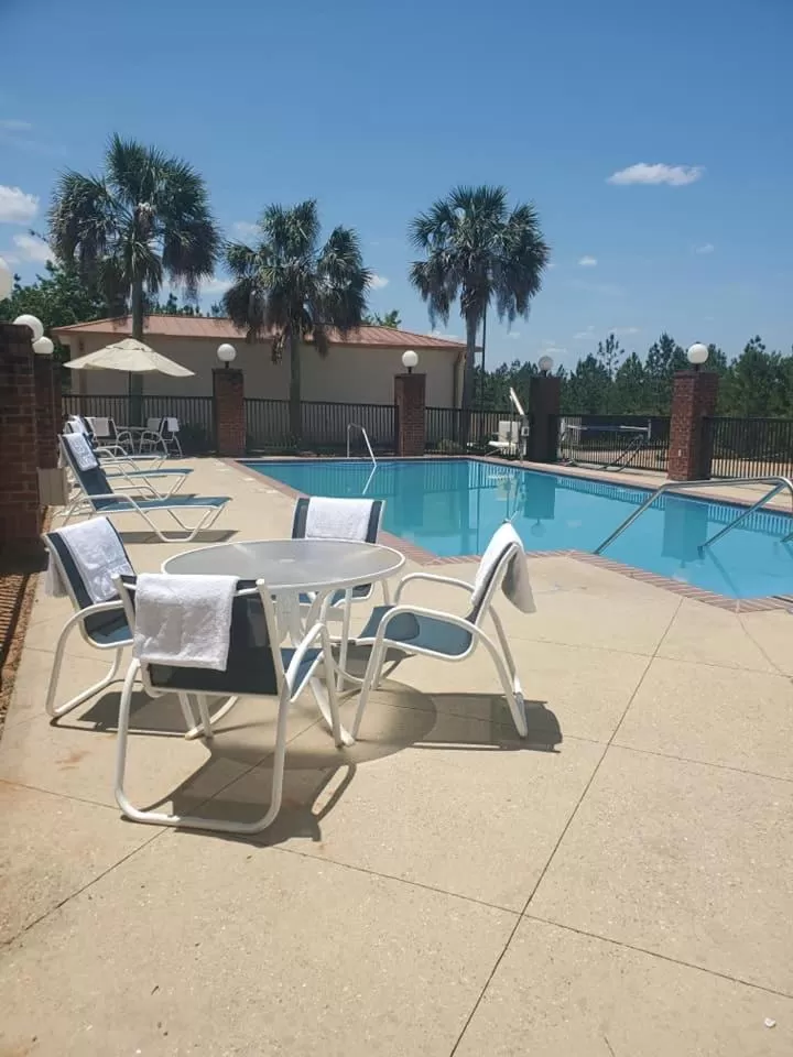 Holiday Inn Express Hotel & Suites Lucedale by IHG