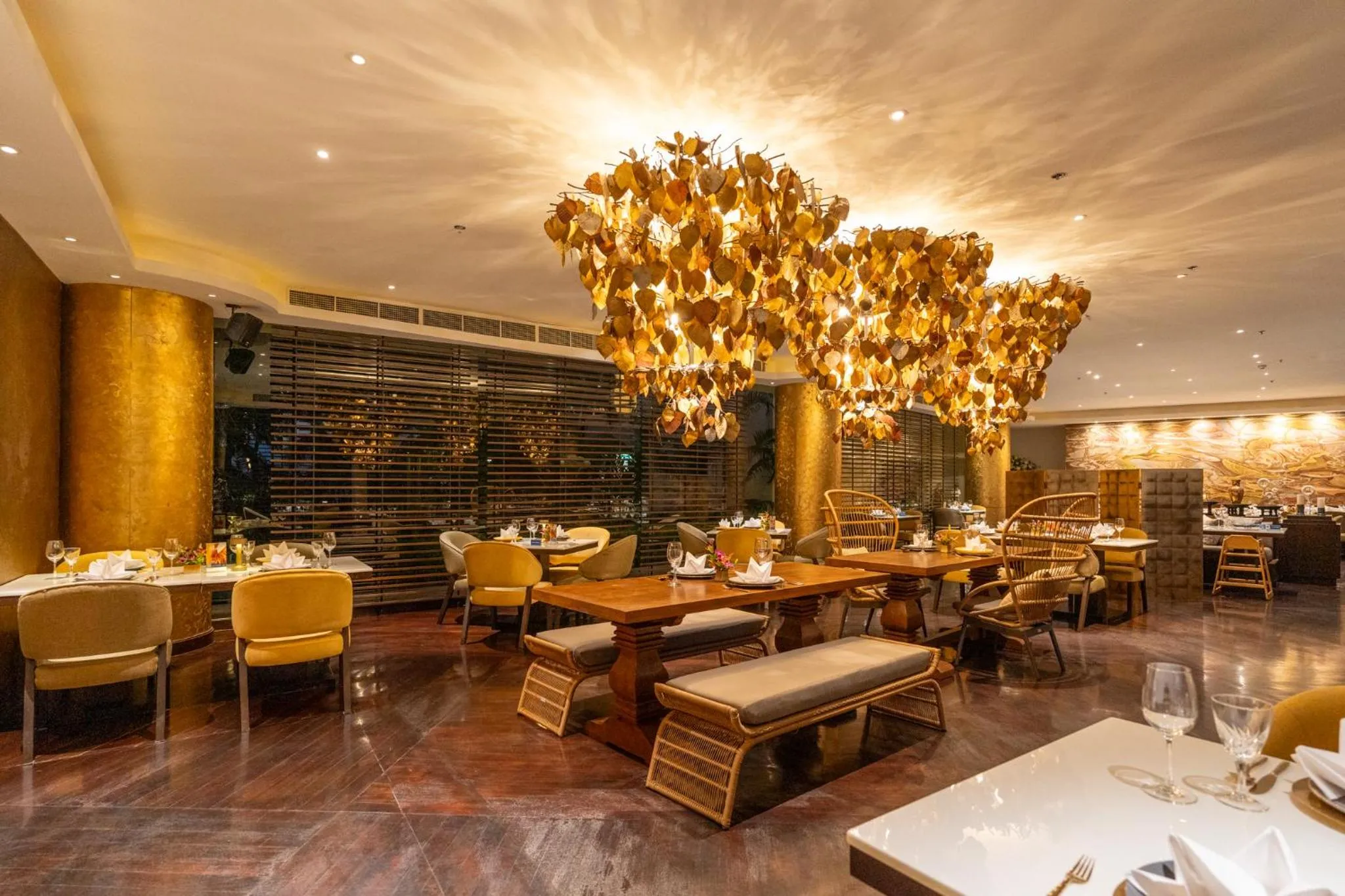 Restaurant/places to eat in Pullman Phuket Karon Beach Resort