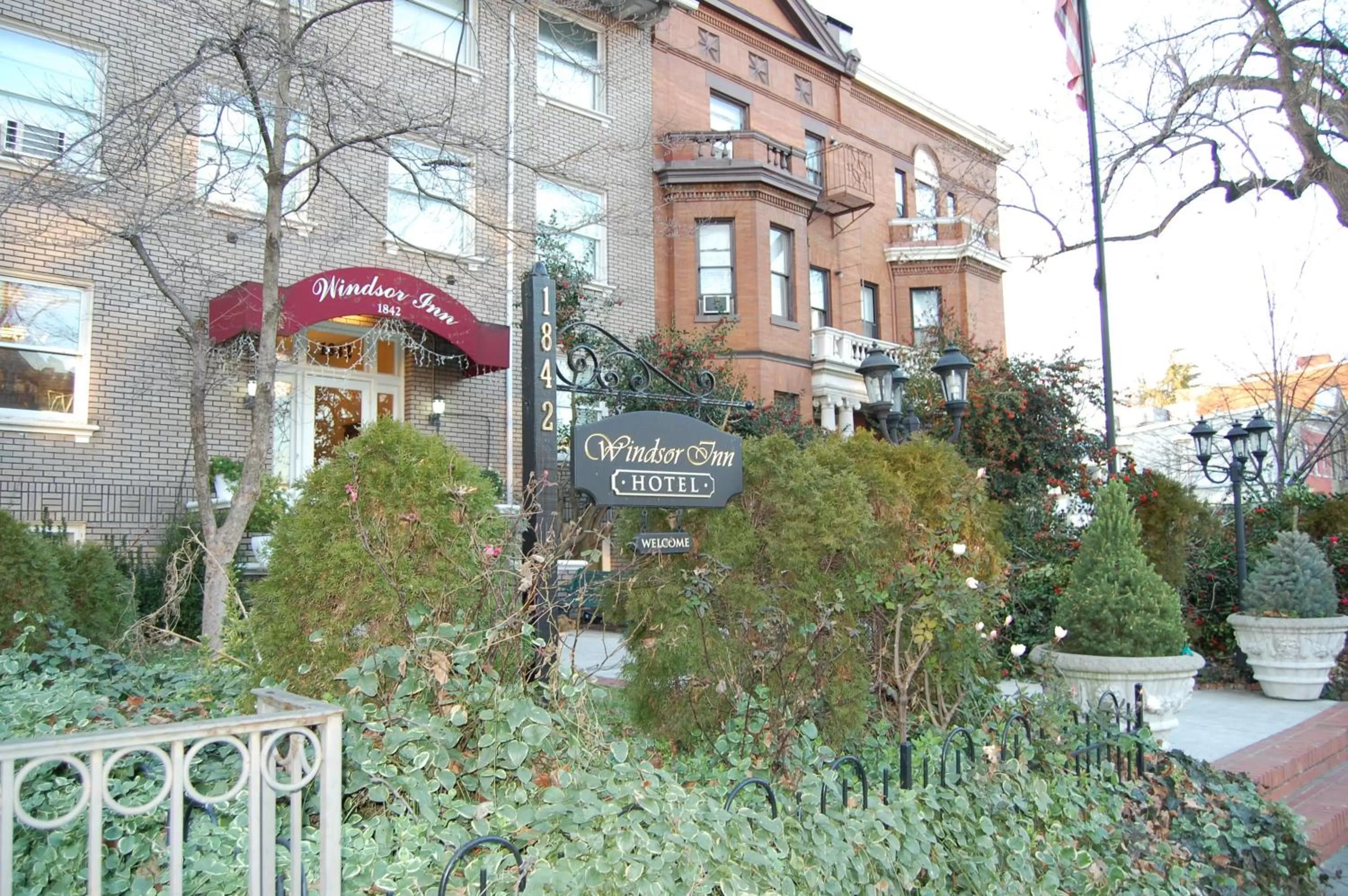 Facade/entrance in Windsor Inn Hotel