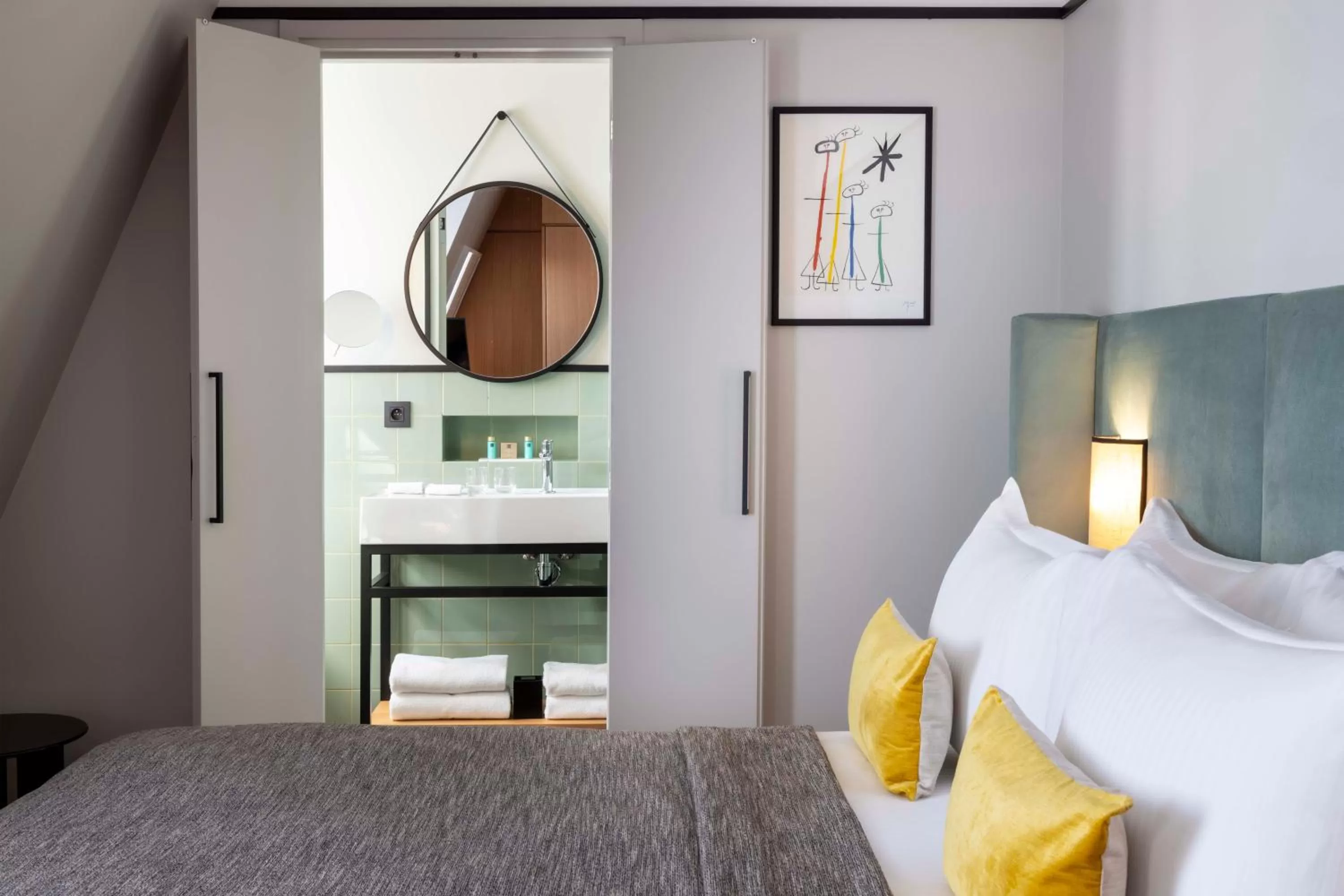 Bedroom, Bed in Hotel Le 37 Bis