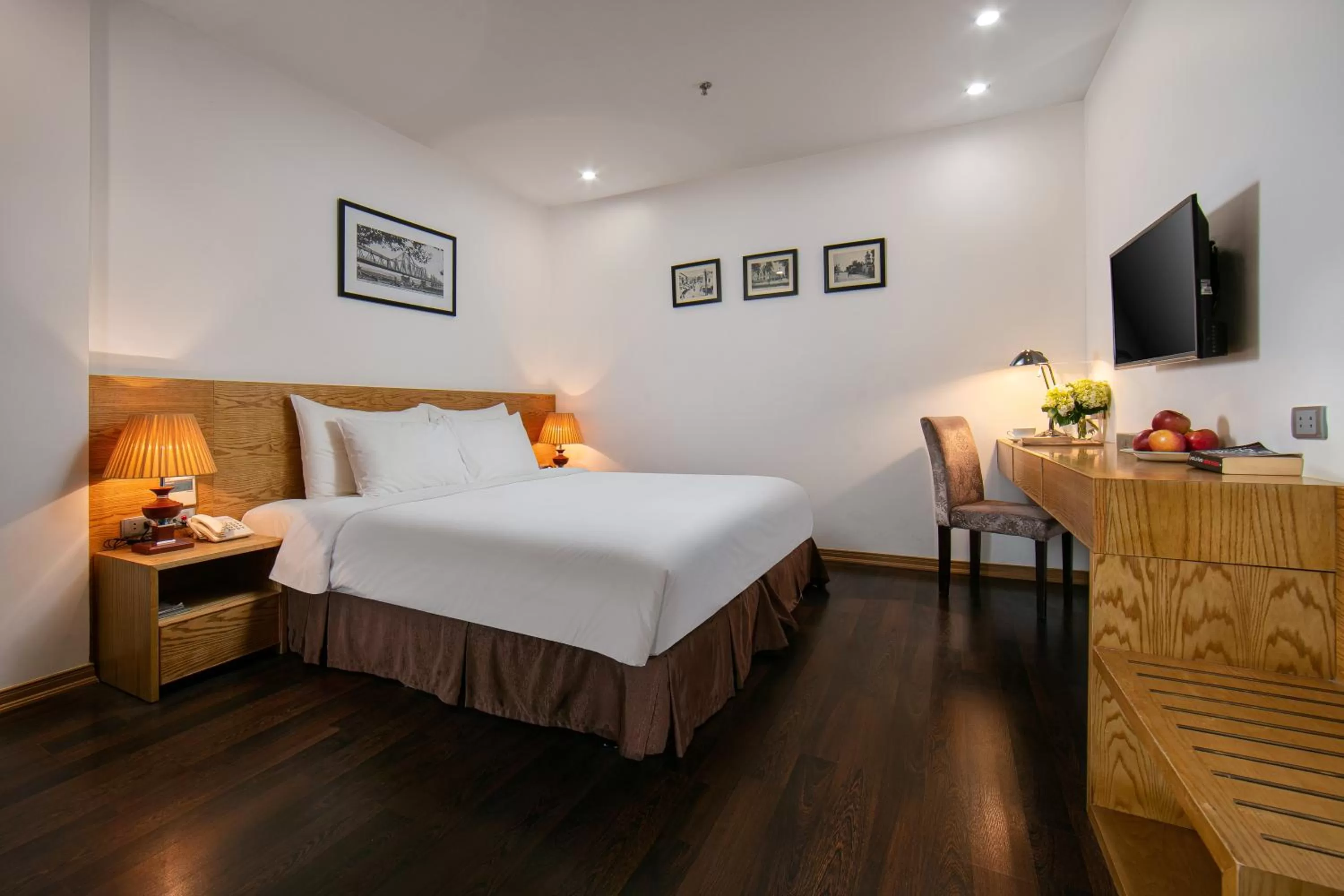 Property building, Bed in Hanoi Paon Hotel Spa & Sky Bar