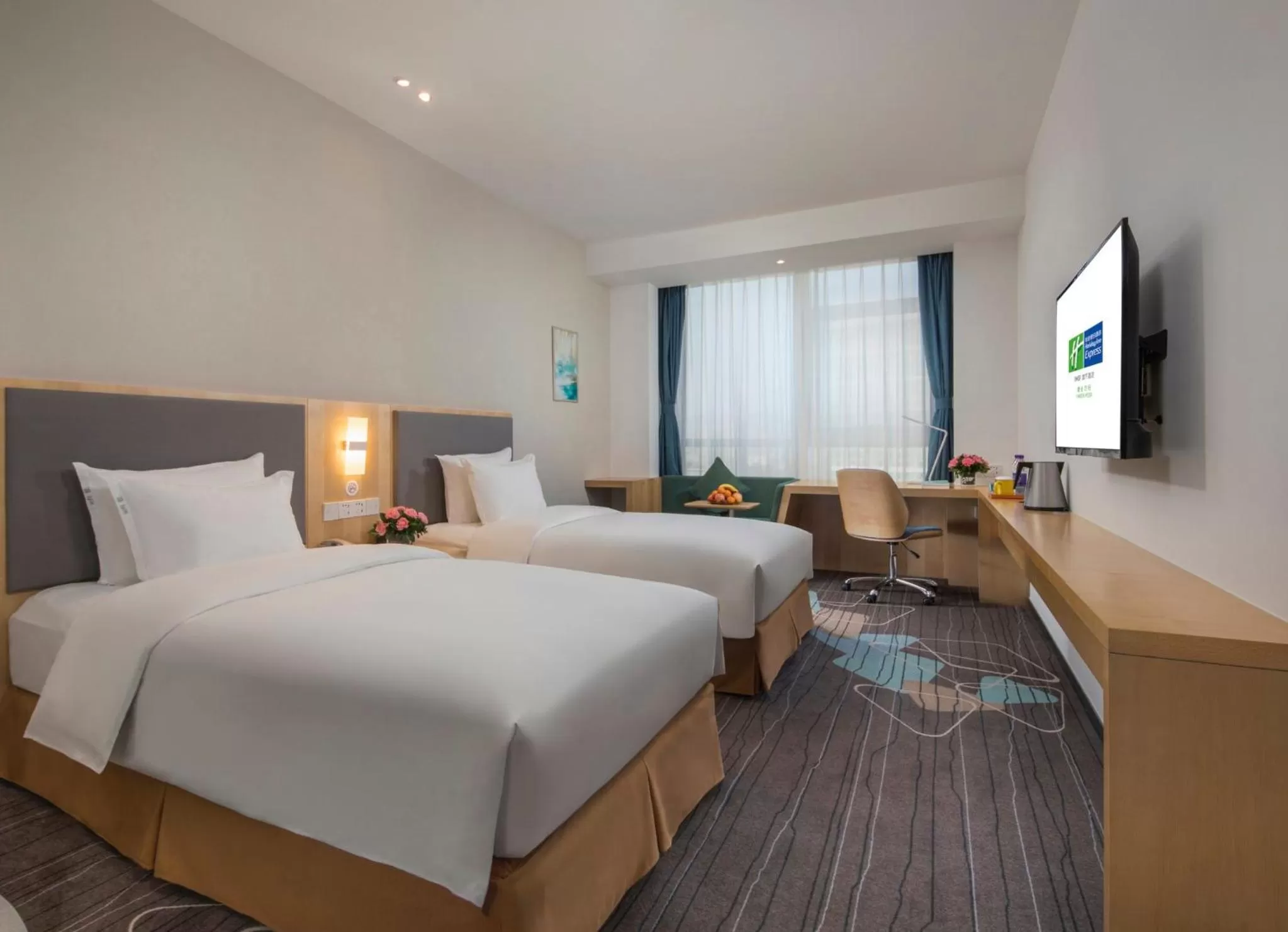 Photo of the whole room, Bed in Holiday Inn Express - Yantai YEDA by IHG