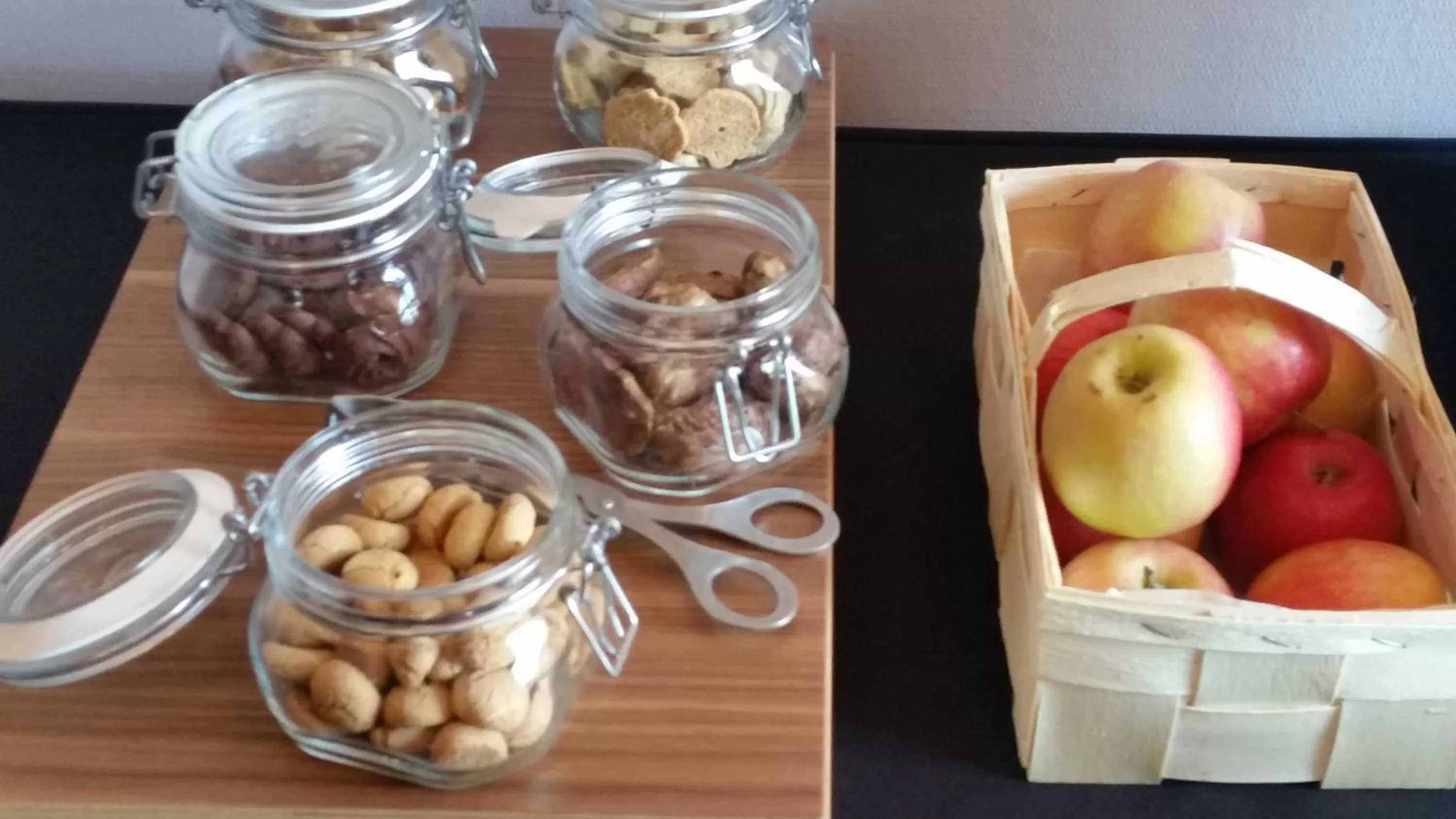 Restaurant/places to eat in IntercityHotel Berlin Airport Area North