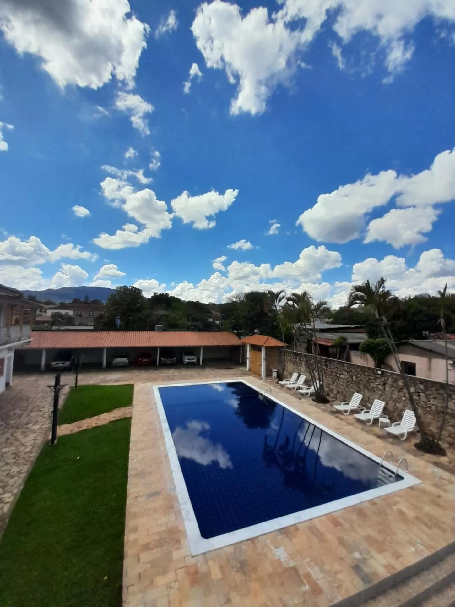 Swimming Pool in Pousada o Amanhecer