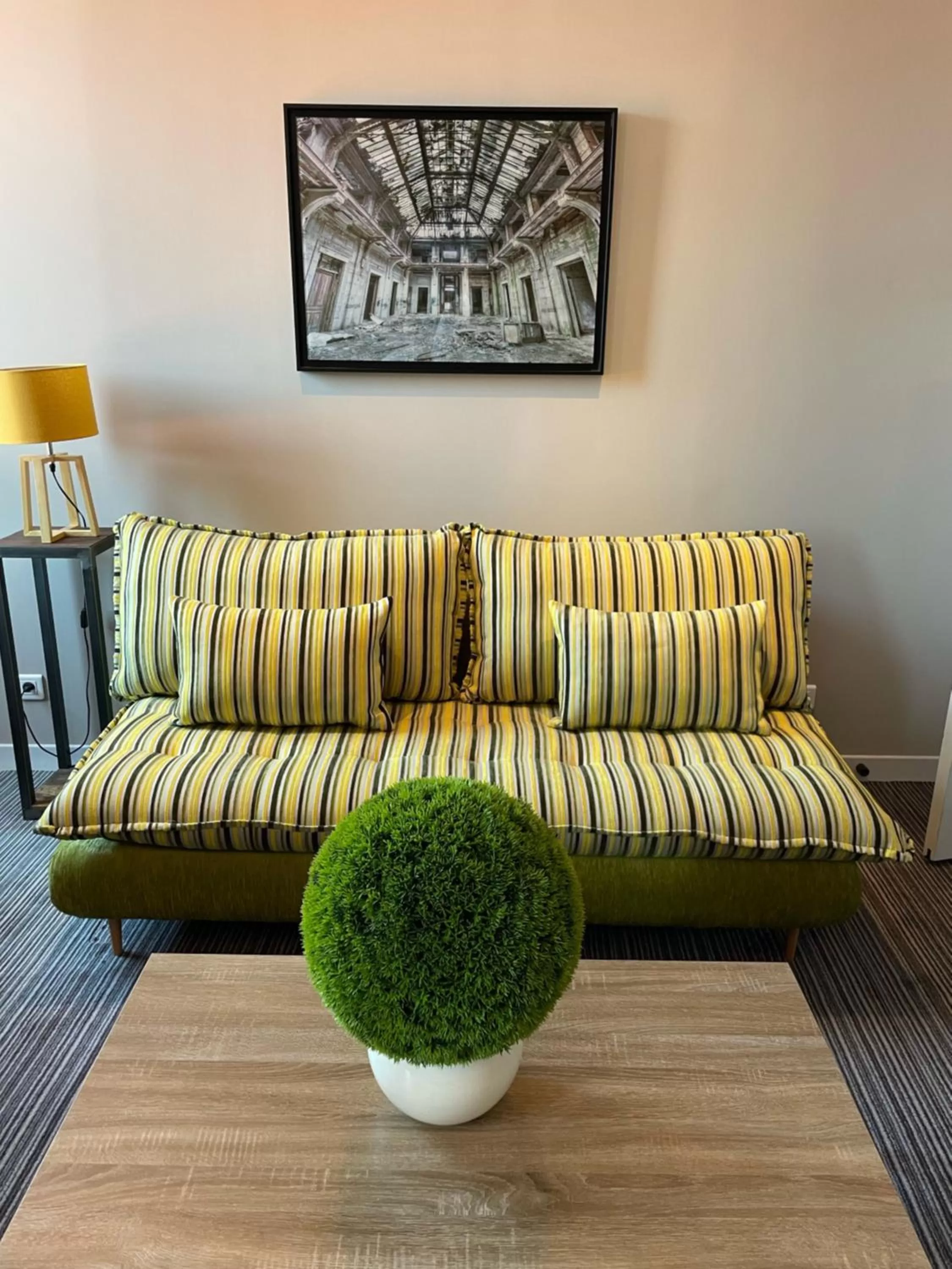 Bedroom in Nouvel Hôtel & Appartements