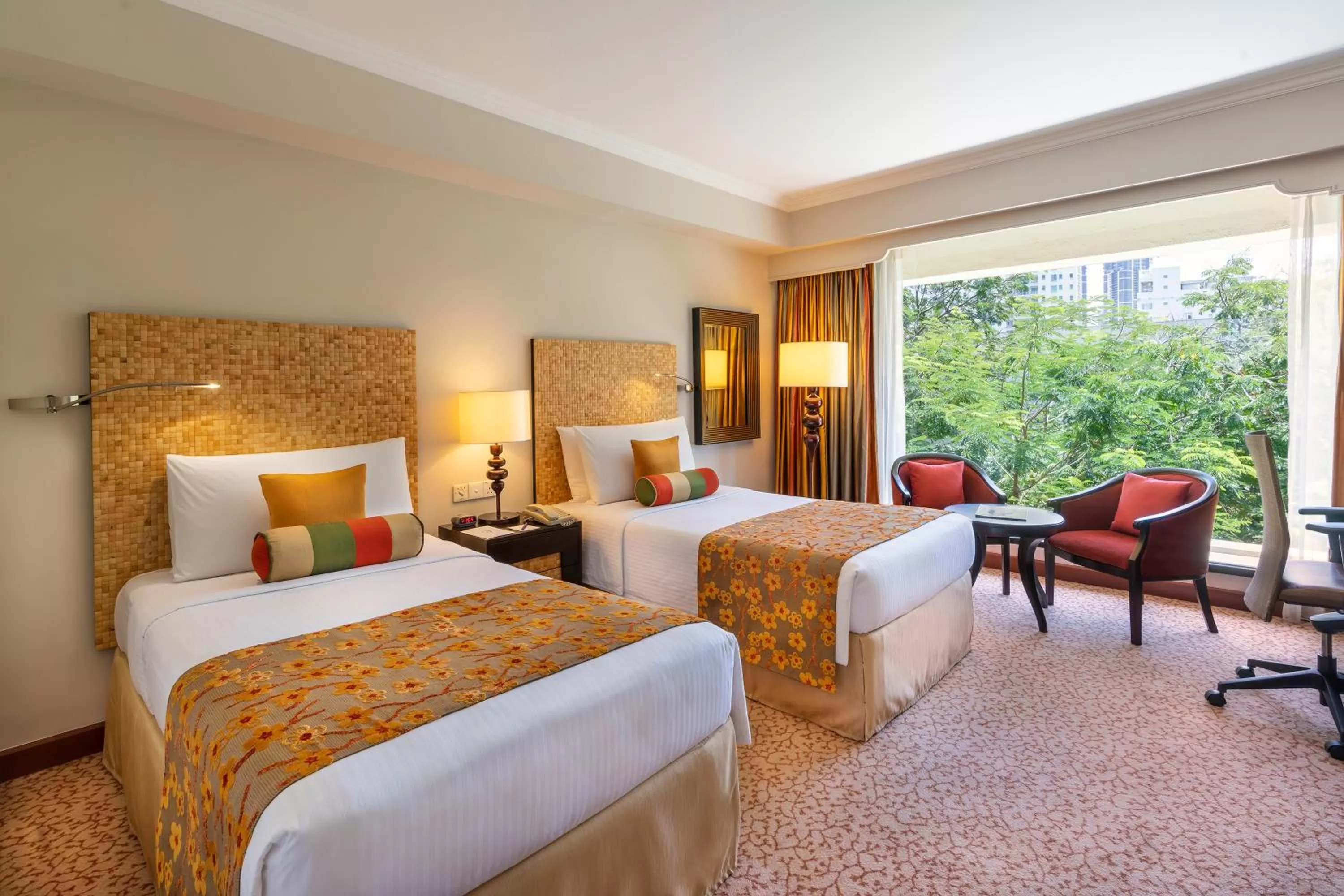 Day, Bed in Cinnamon Grand Colombo