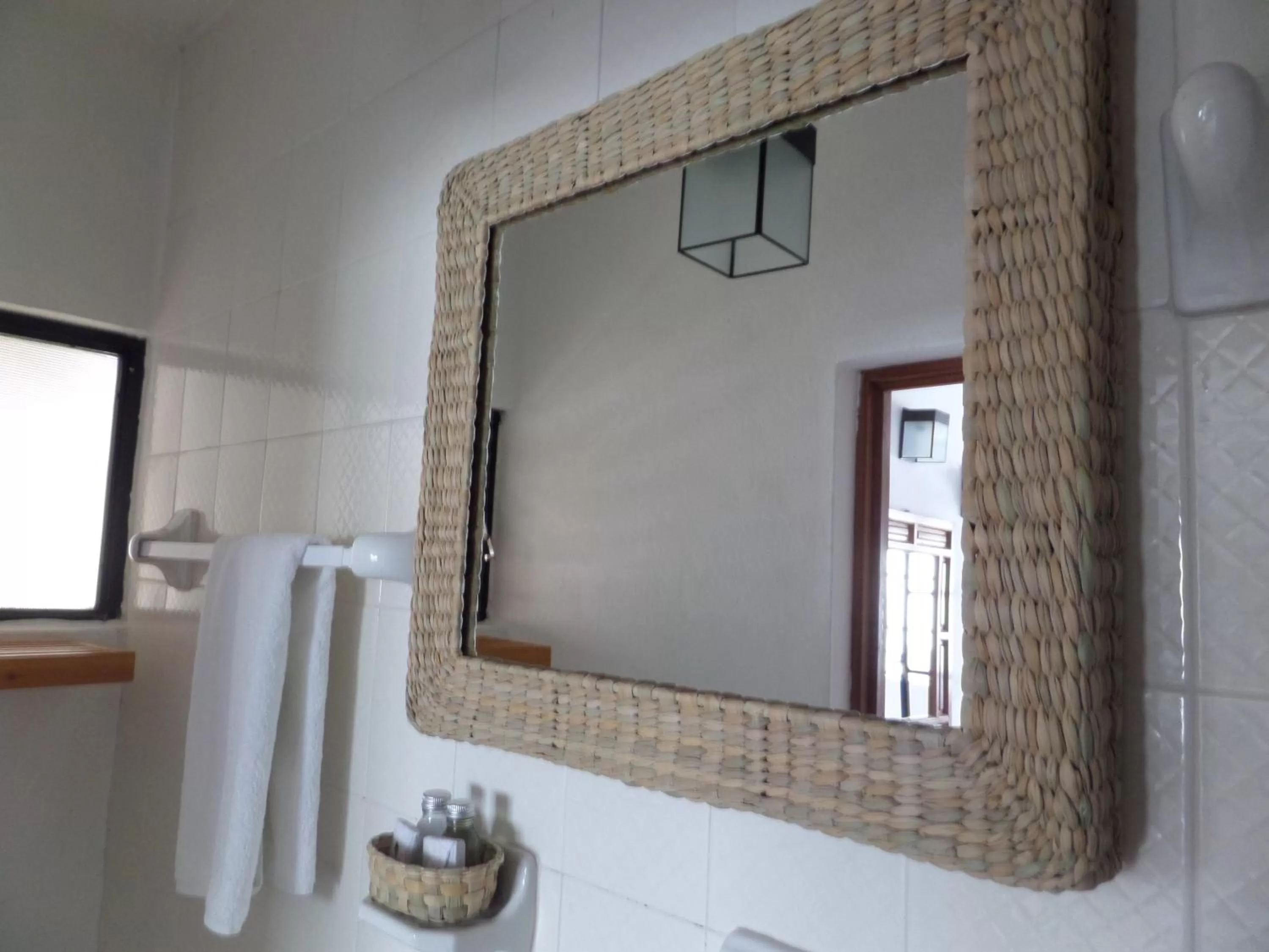 Toilet in Hotel Casa de Vino