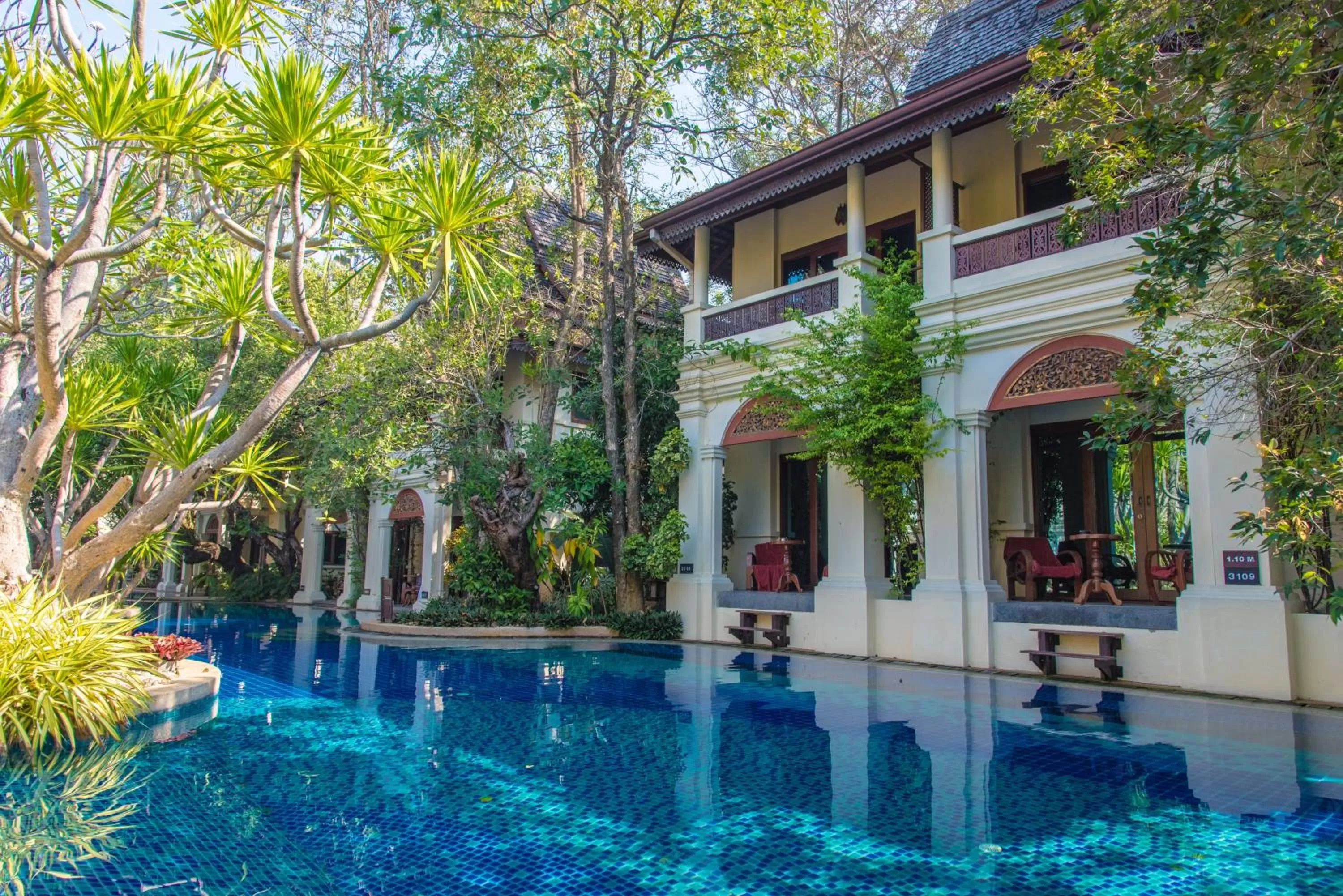 Swimming pool in Khum Phaya Resort & Spa Boutique Collection
