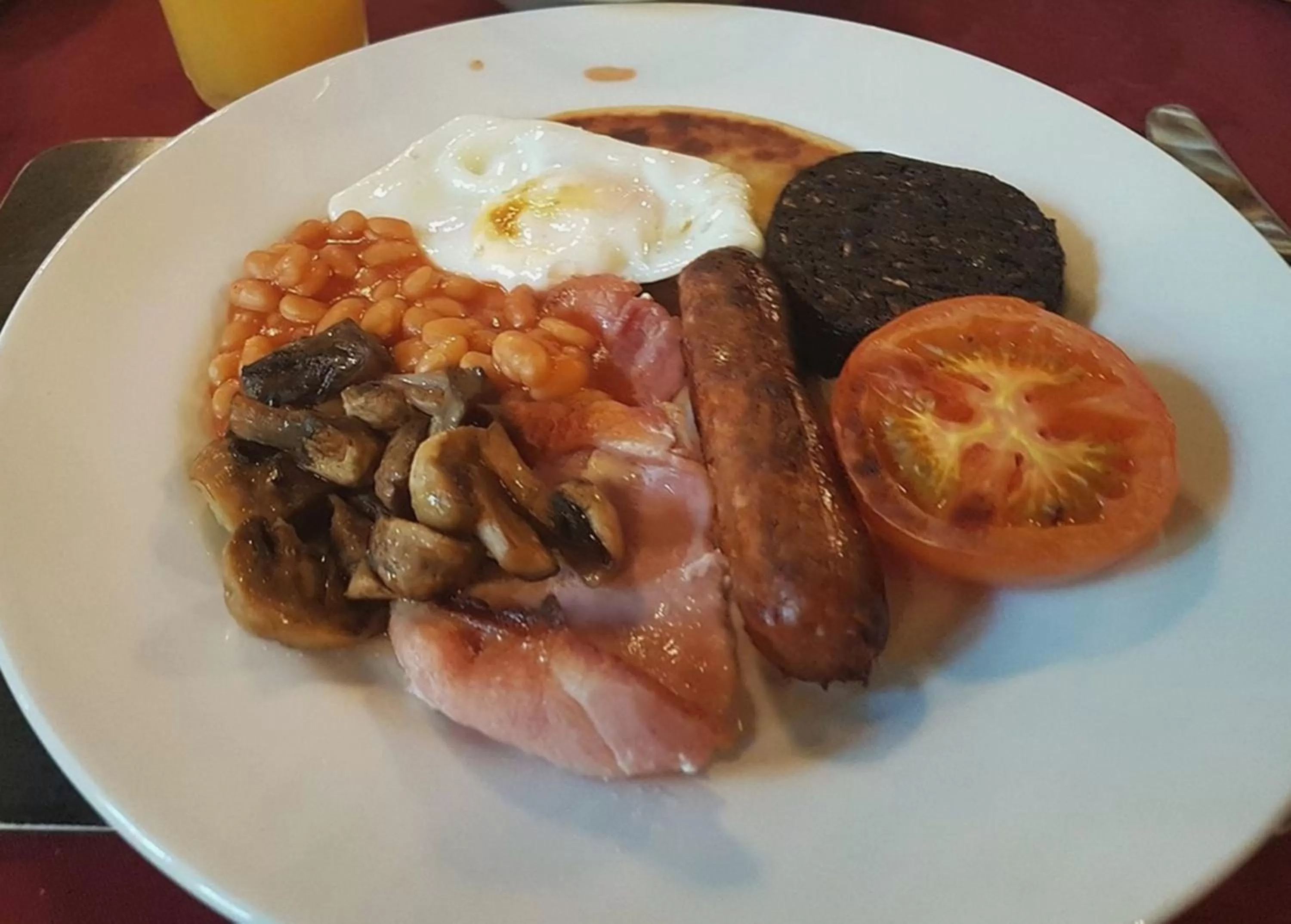 English/Irish breakfast in Atholl Arms