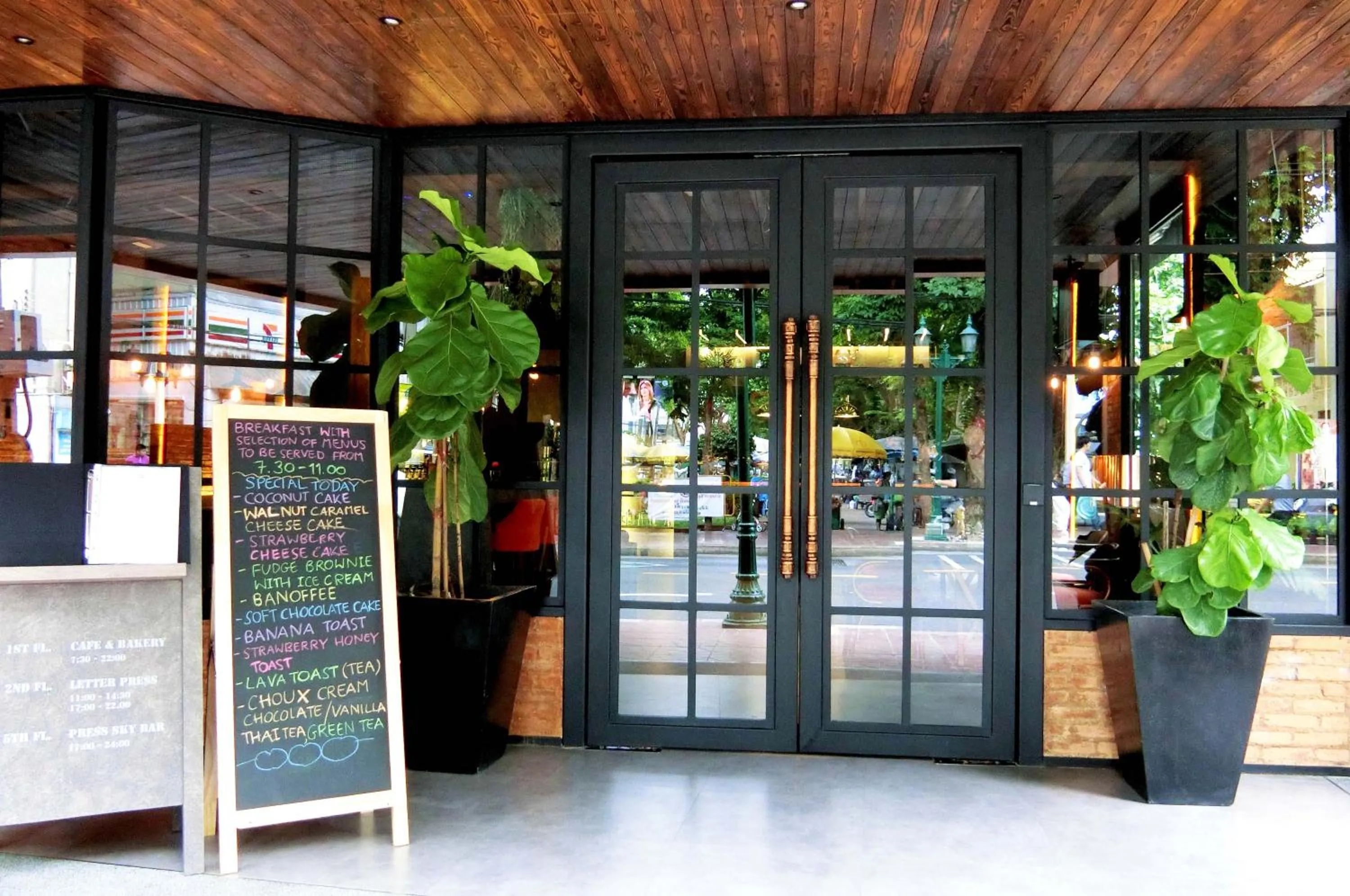 Facade/entrance in The Printing House Poshtel