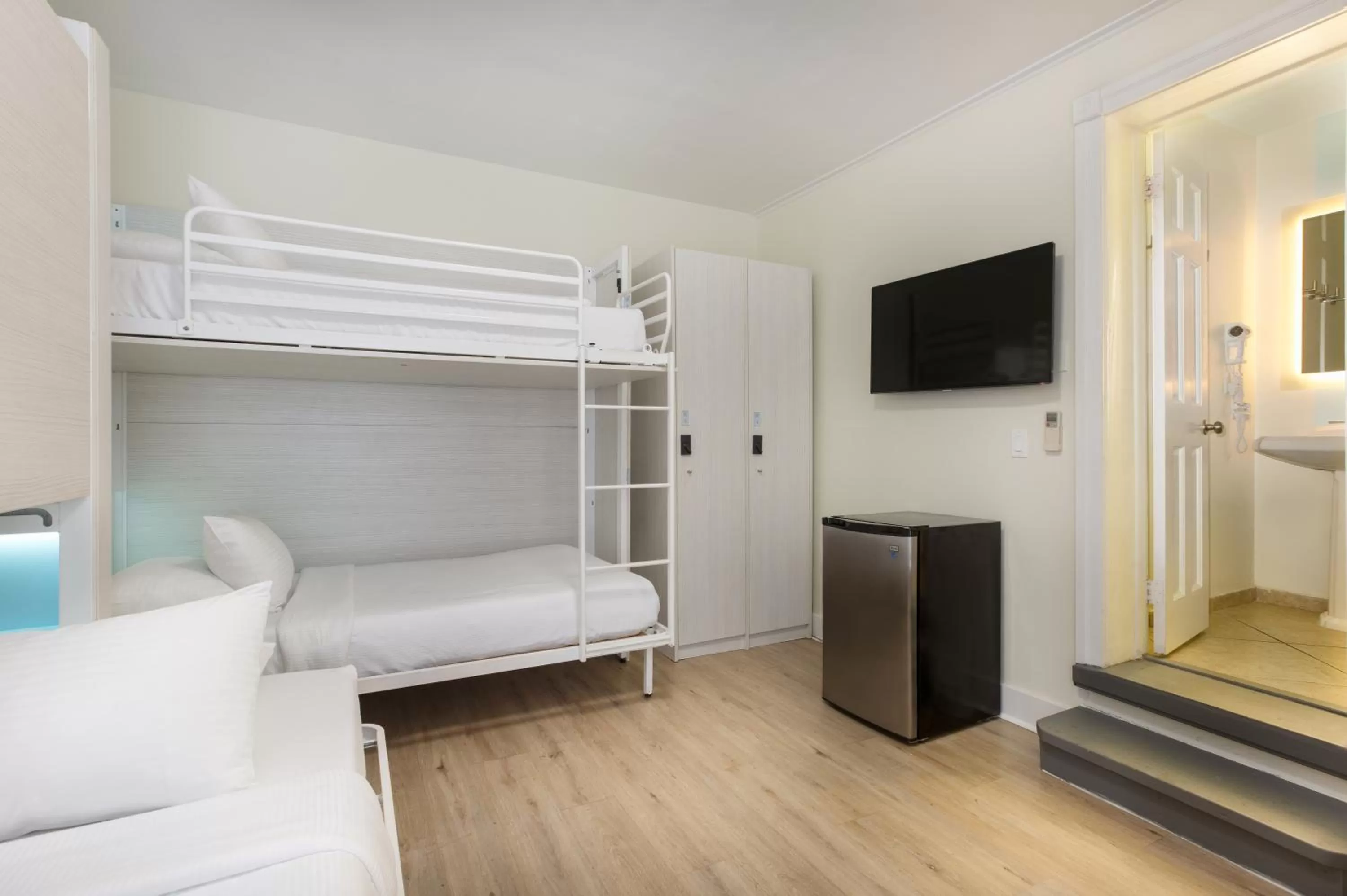 bunk bed, Bed in Nyah - Adult Exclusive