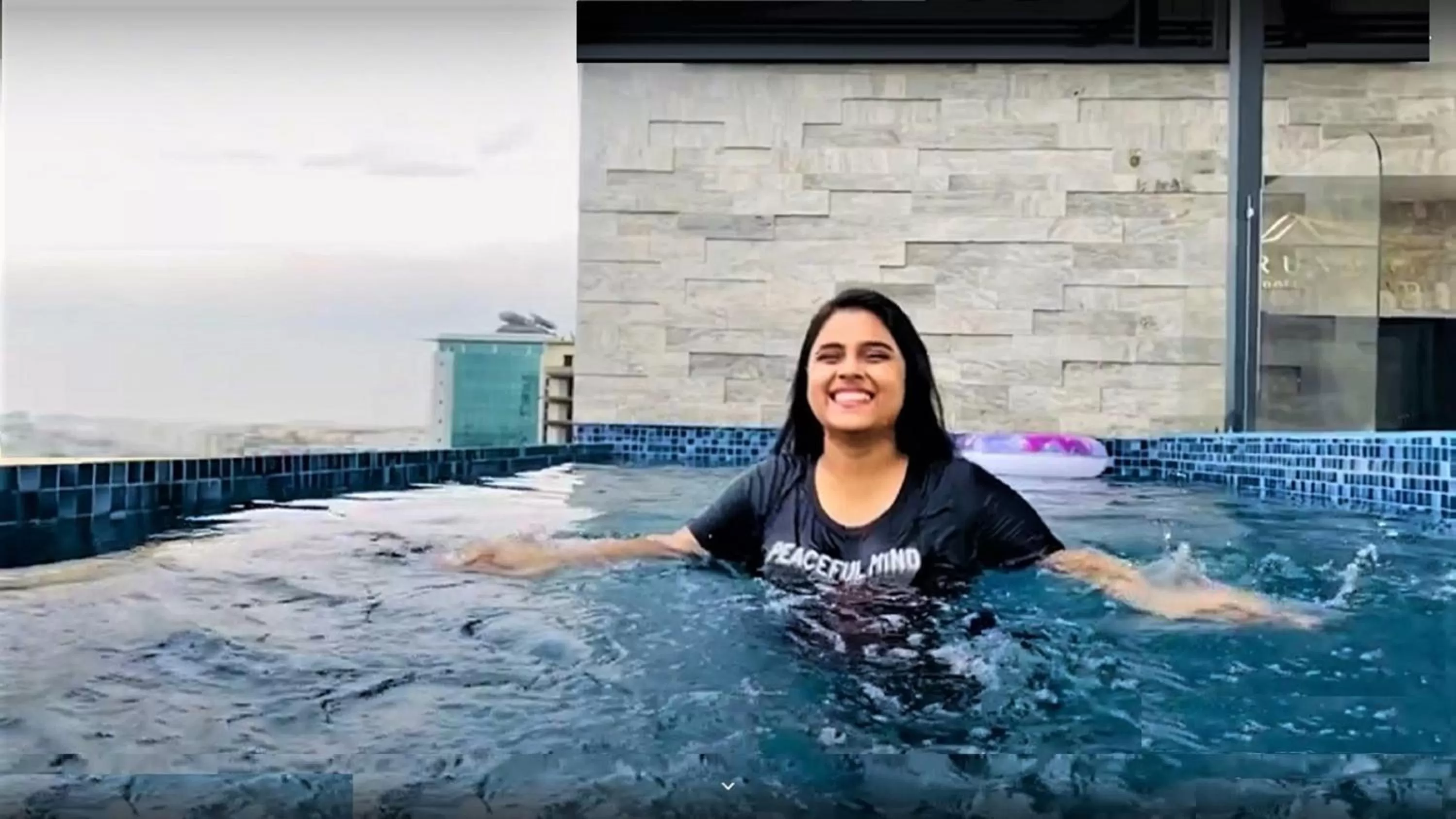 Swimming pool in Best Western PLUS Runway