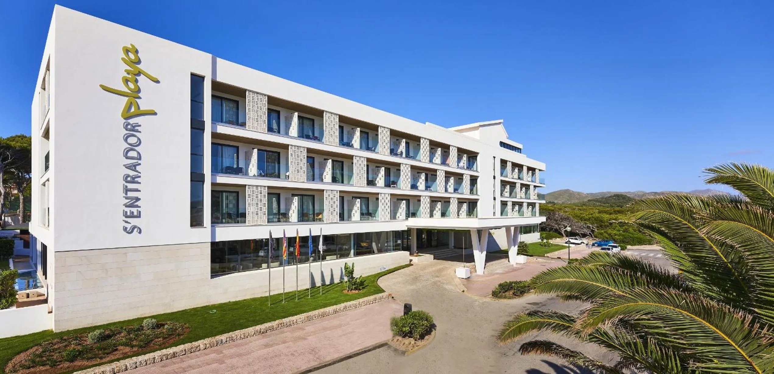 Property building in Hotel & Spa S'Entrador Playa