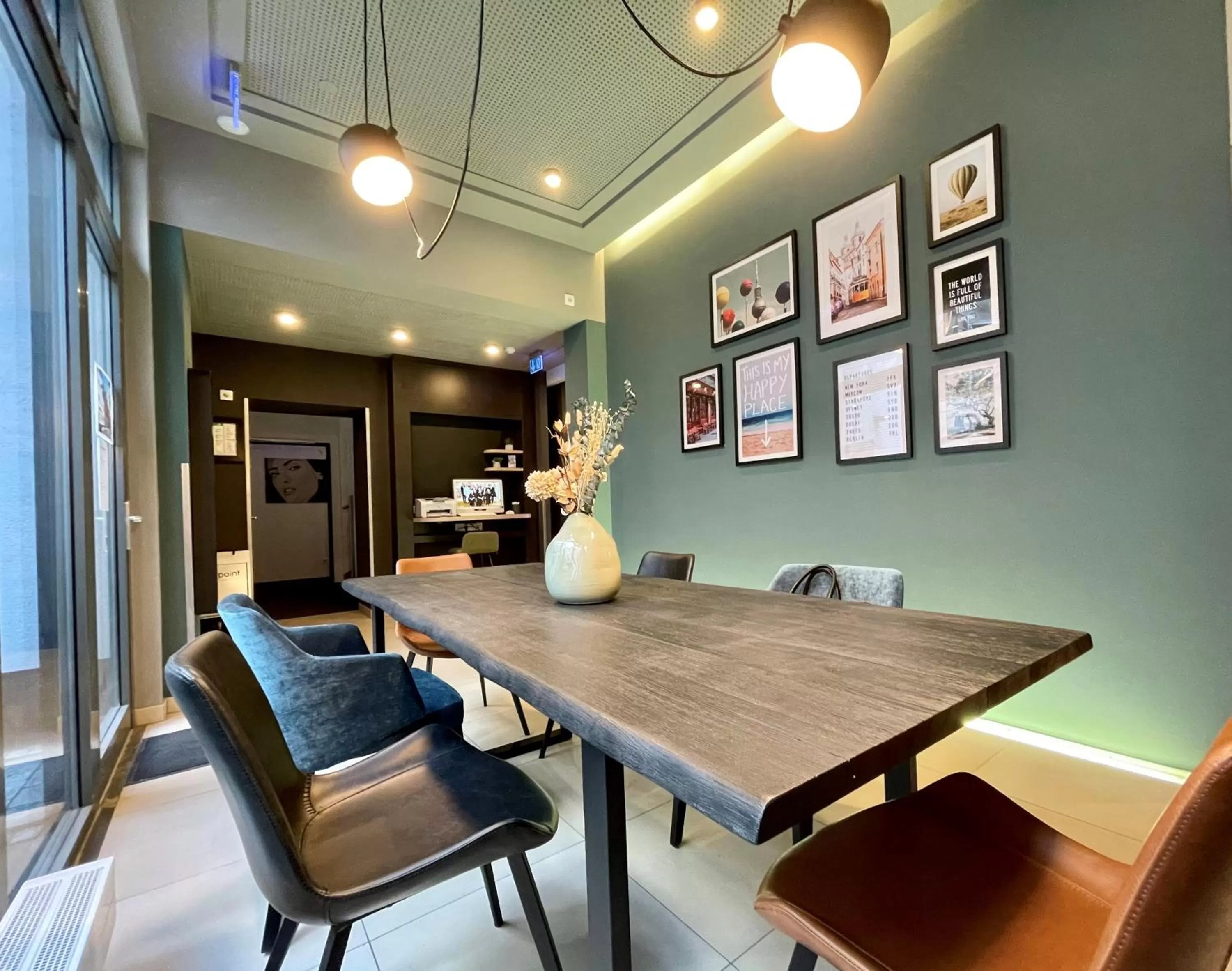 Lobby or reception in zeitwohnhaus SUITE-HOTEL & SERVICED APARTMENTS