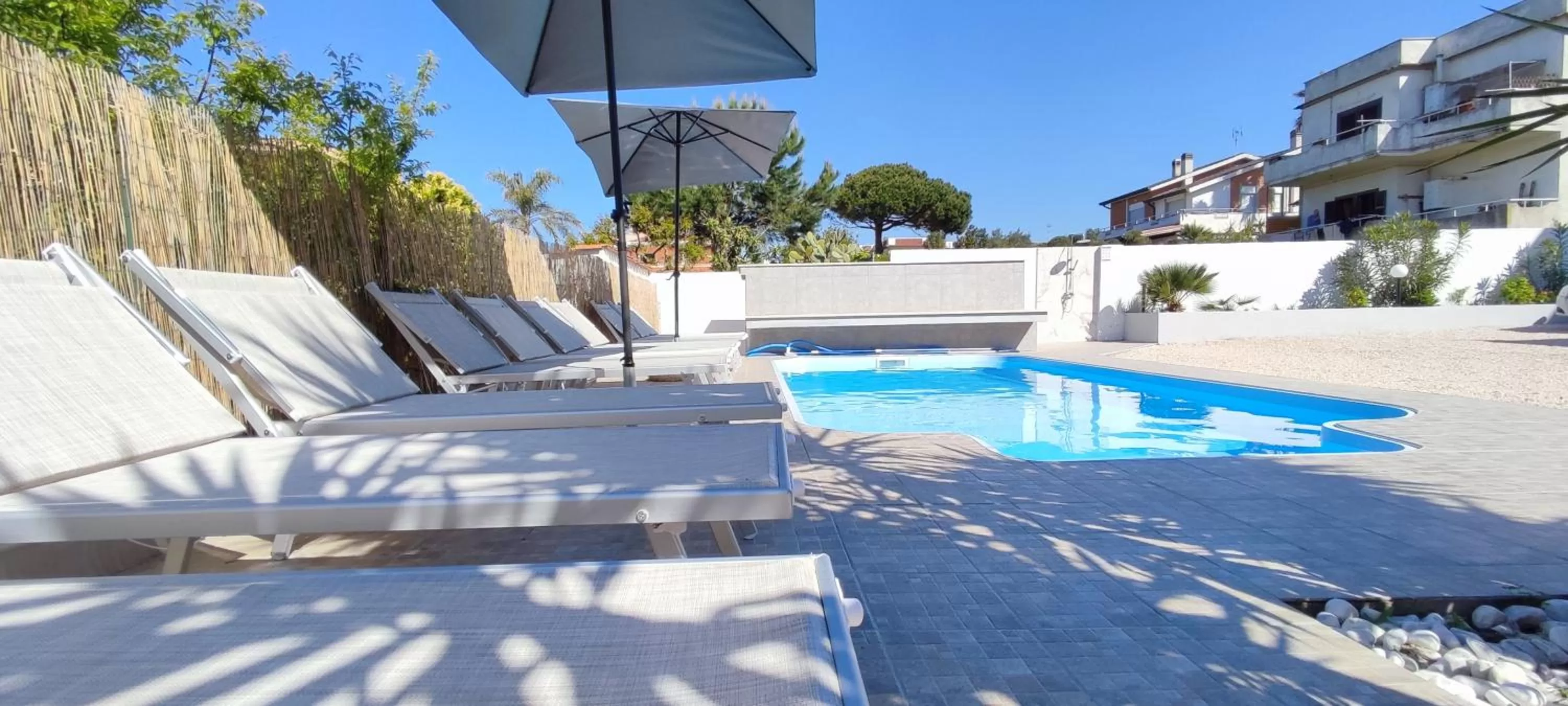 Property building in Villa Kinga