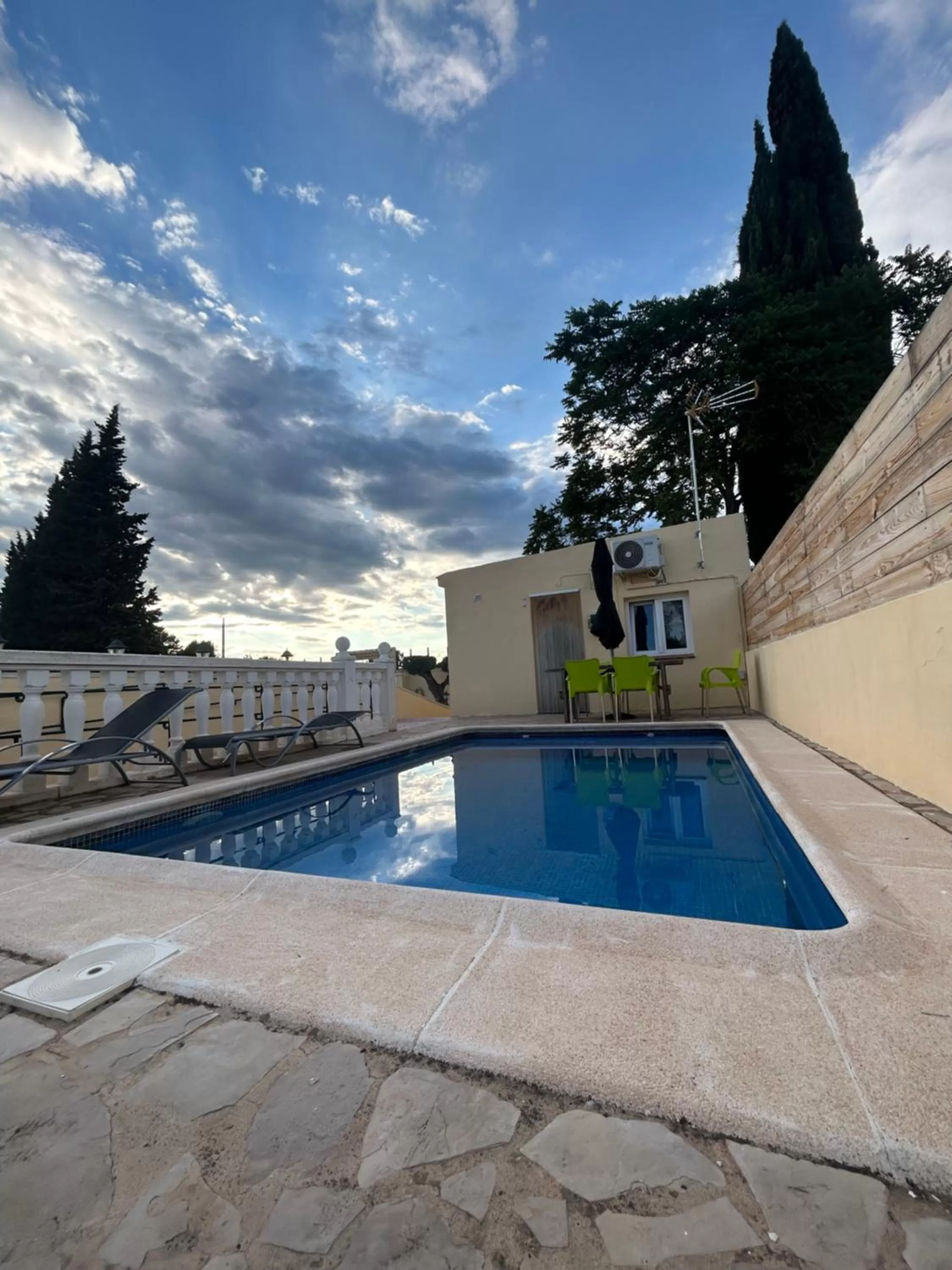 Swimming pool in Casa Robion