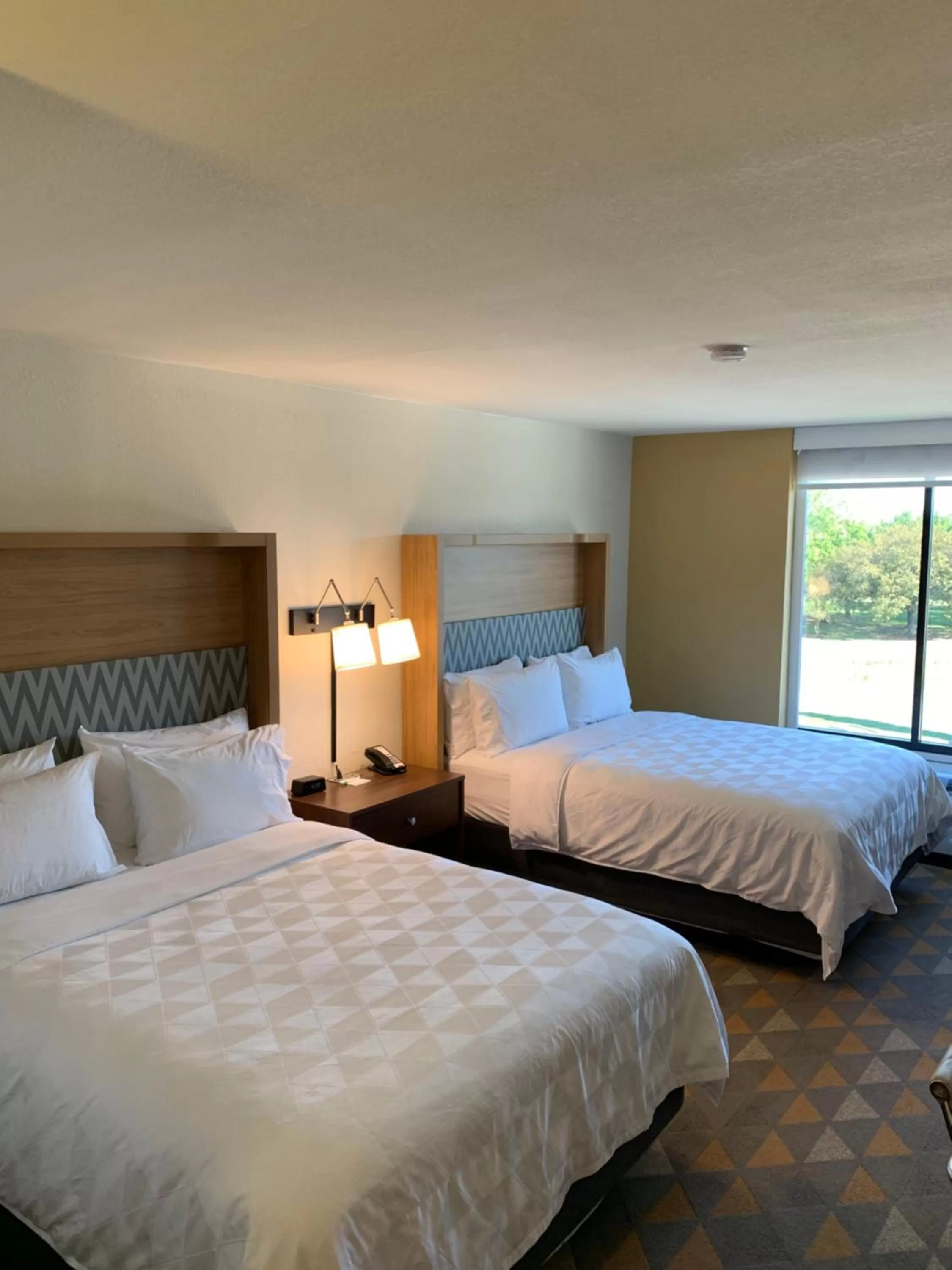 Standard Queen Room with Two Queen Beds in Holiday Inn Baton Rouge-South, an IHG Hotel