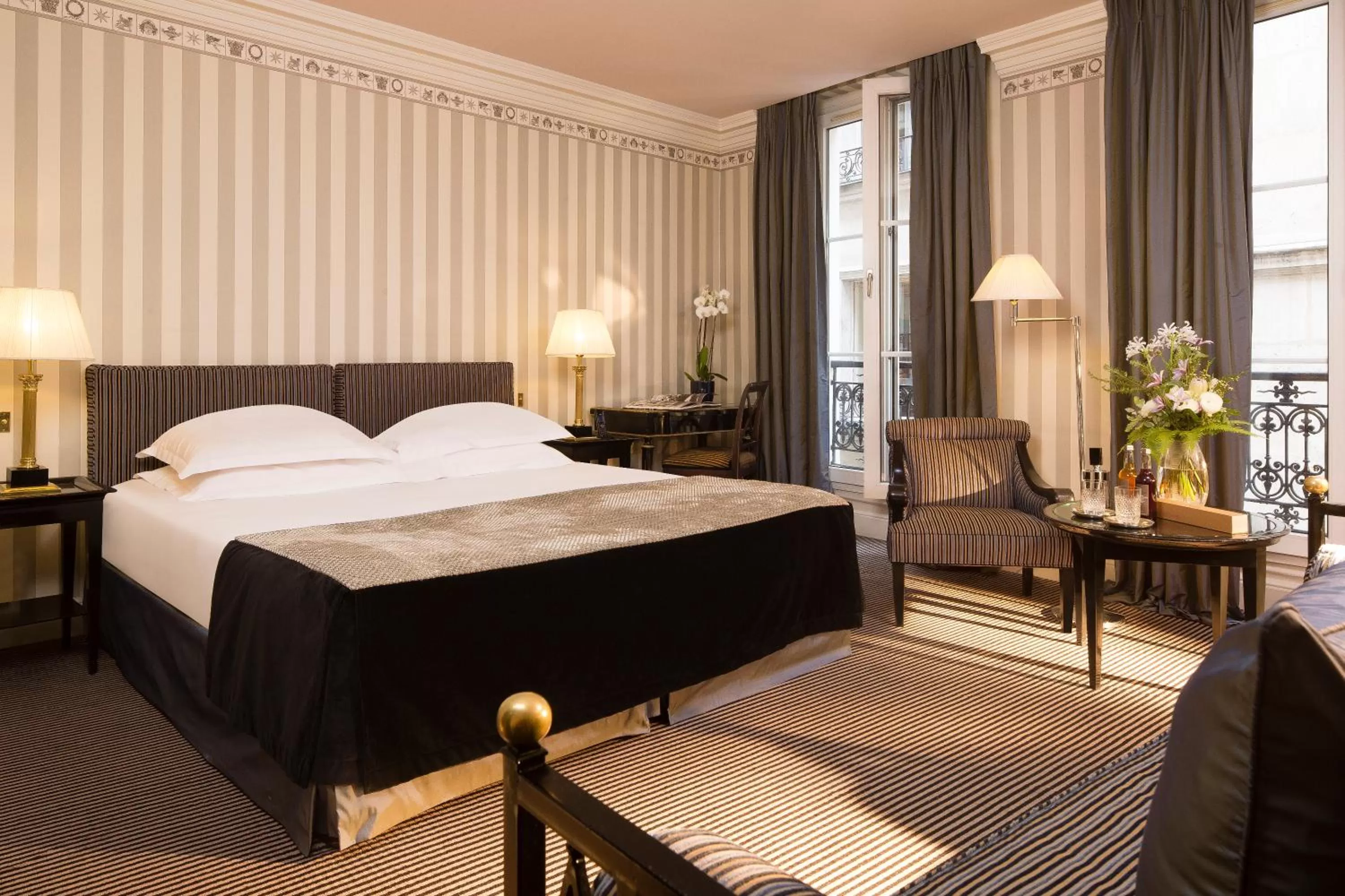 Bedroom, Bed in Hotel La Villa d'Estrées - Saint-Germain