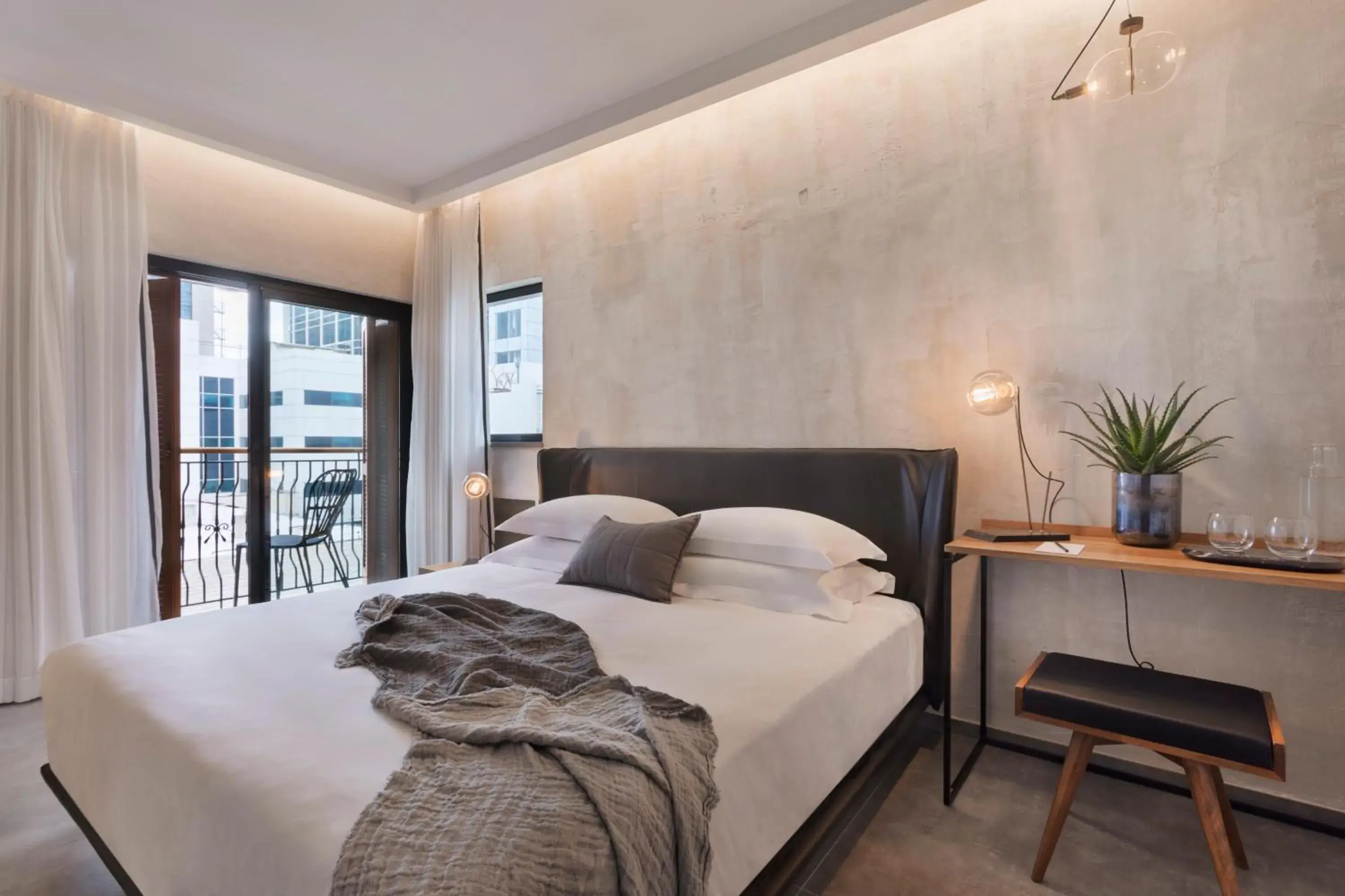 Superior Room - single occupancy in The Vera Superior Room - single occupancy in The Vera