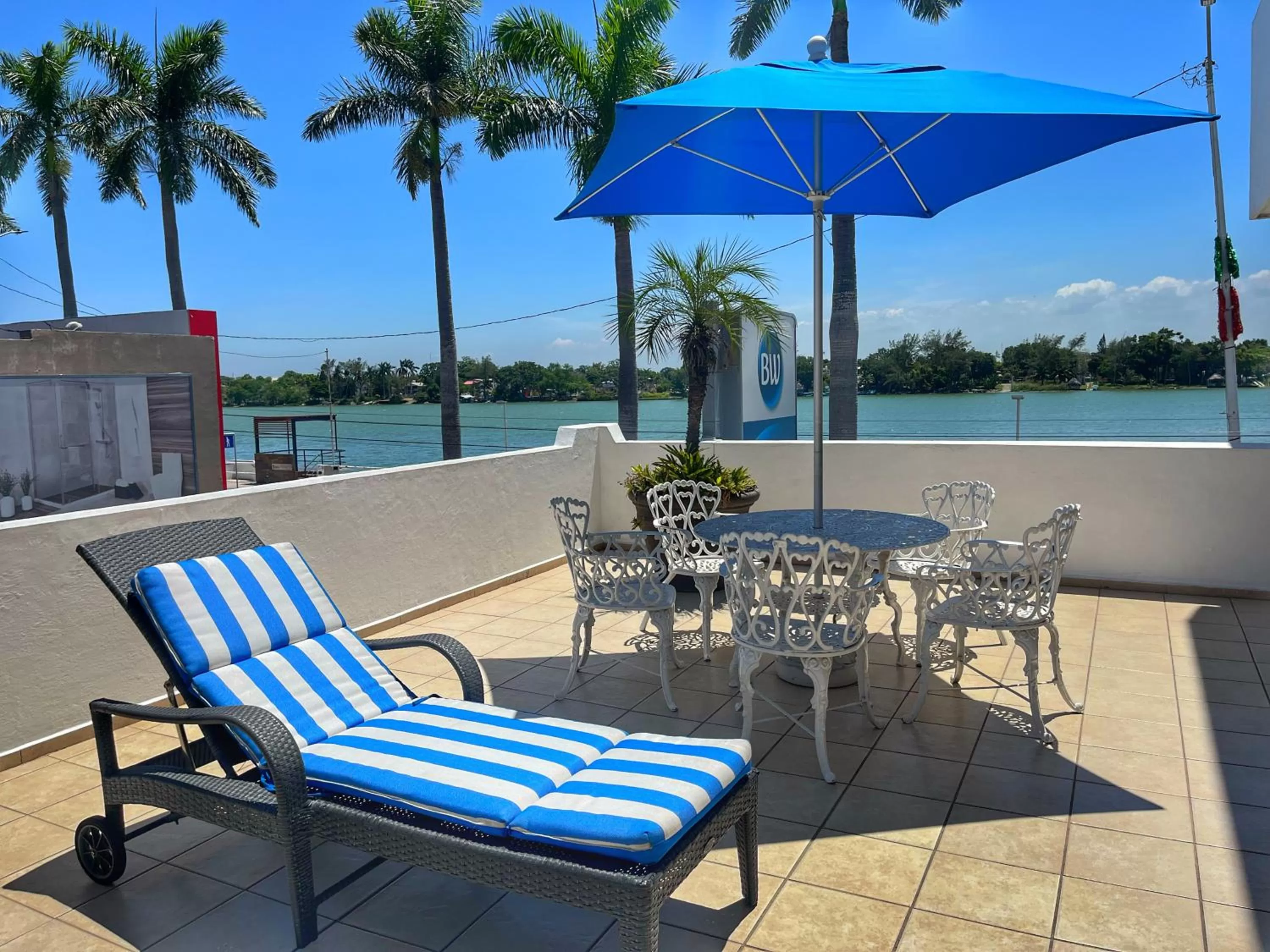 Balcony/Terrace in Best Western Riviera Tuxpan