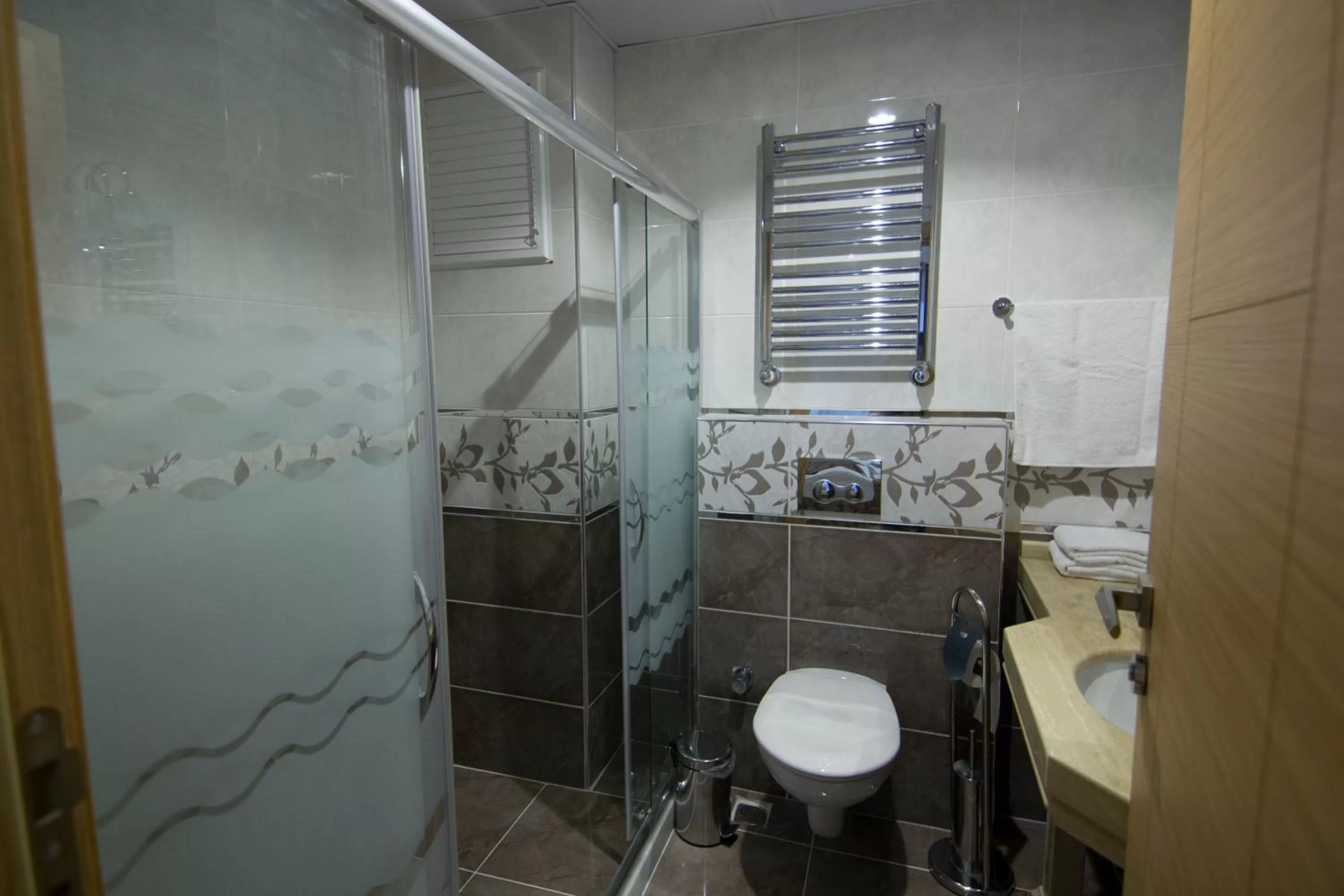 Bathroom in Reyyan Hotel