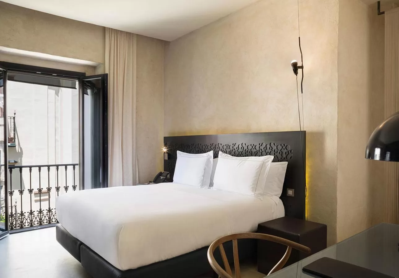 Bedroom, Bed in EME Catedral Mercer Hotel