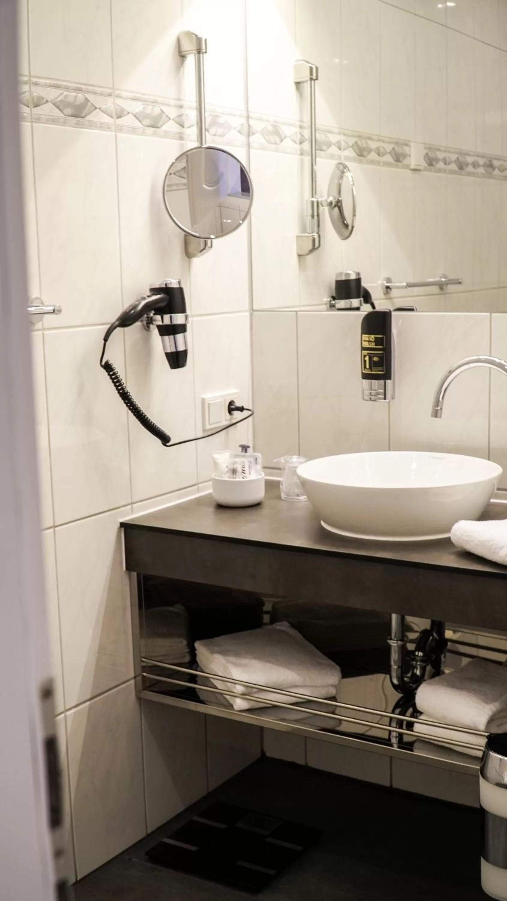 Bathroom in Arthotel ANA Liberty Bremen City